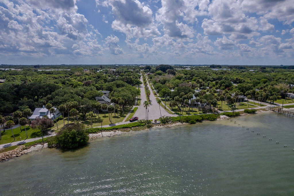 OCEAN BOULEVARD PARK - Residential