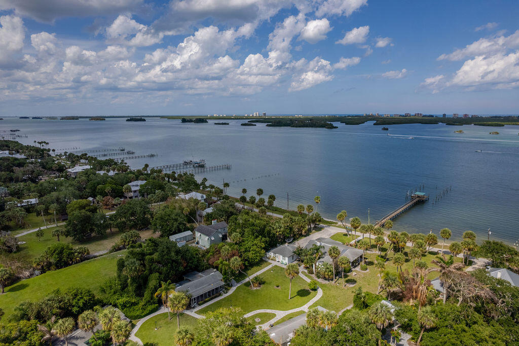 OCEAN BOULEVARD PARK - Residential