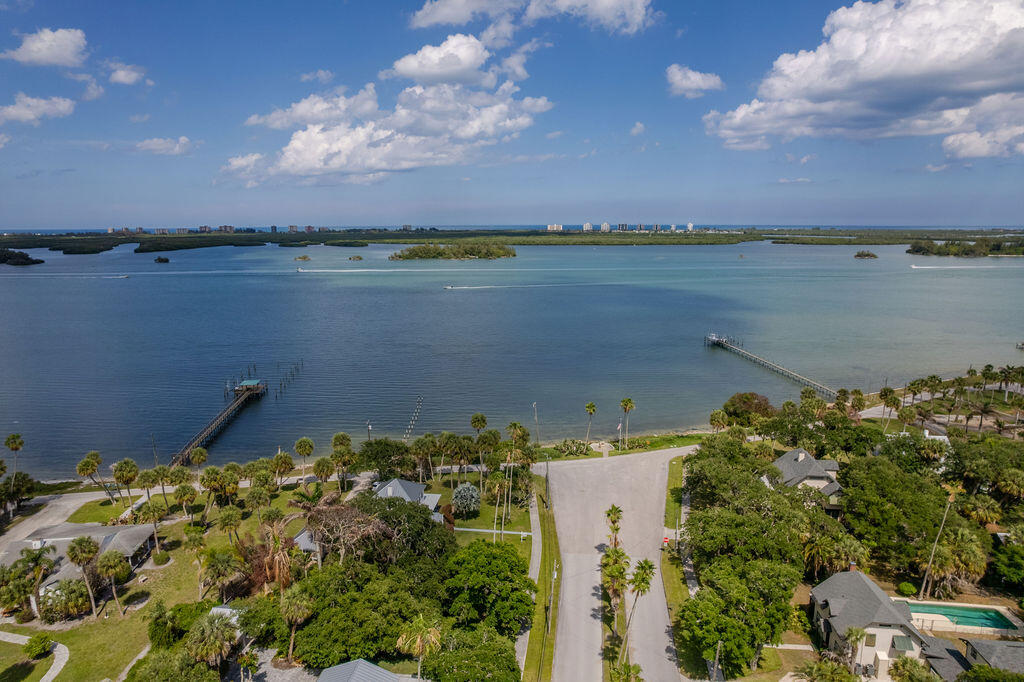 OCEAN BOULEVARD PARK - Residential