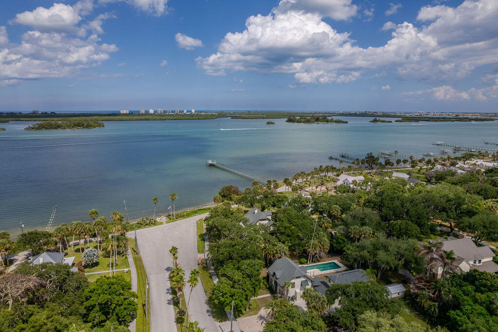 OCEAN BOULEVARD PARK - Residential