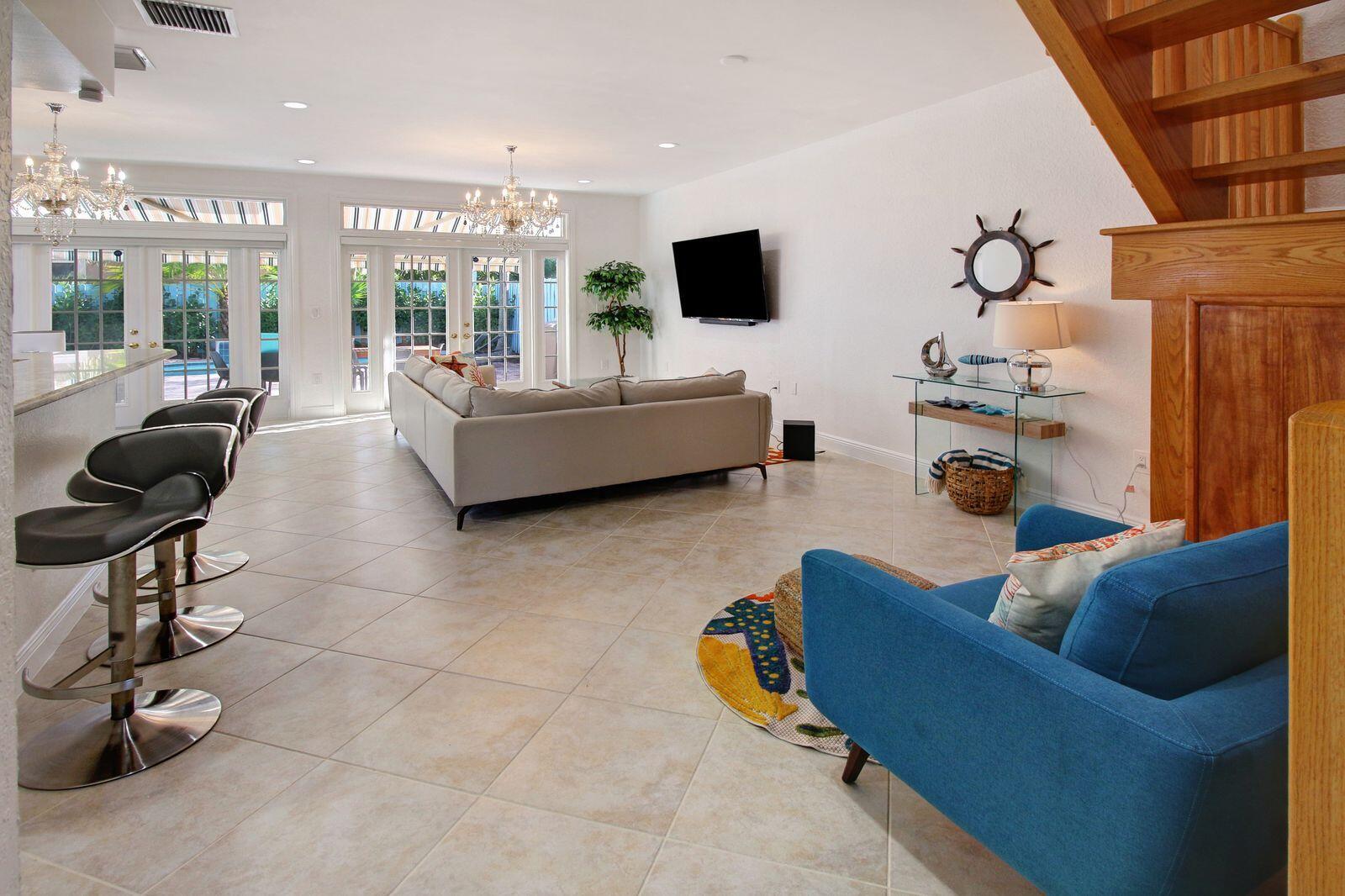 GOLDEN SHORES - Residential