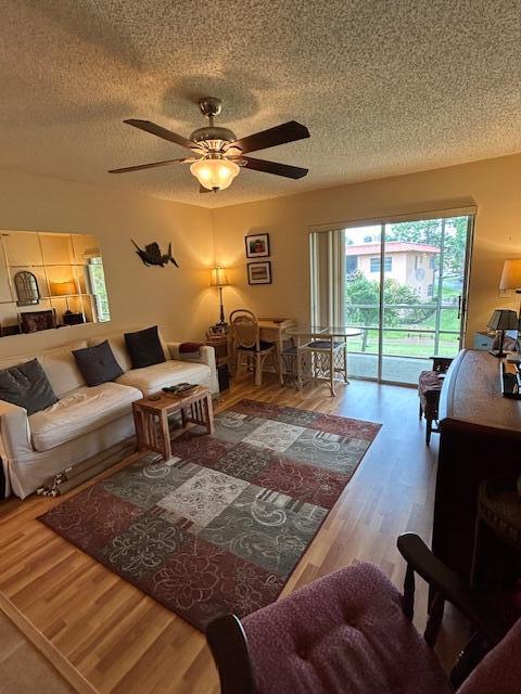 KING MOUNTAIN CONDO (AKA MONTEREY YACHT & COUNTRY - Residential