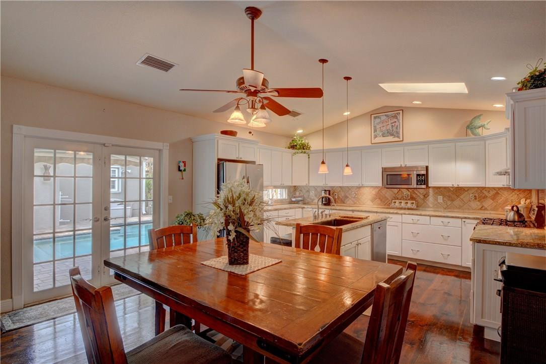 Beachwood Heights 98-9 B - Residential