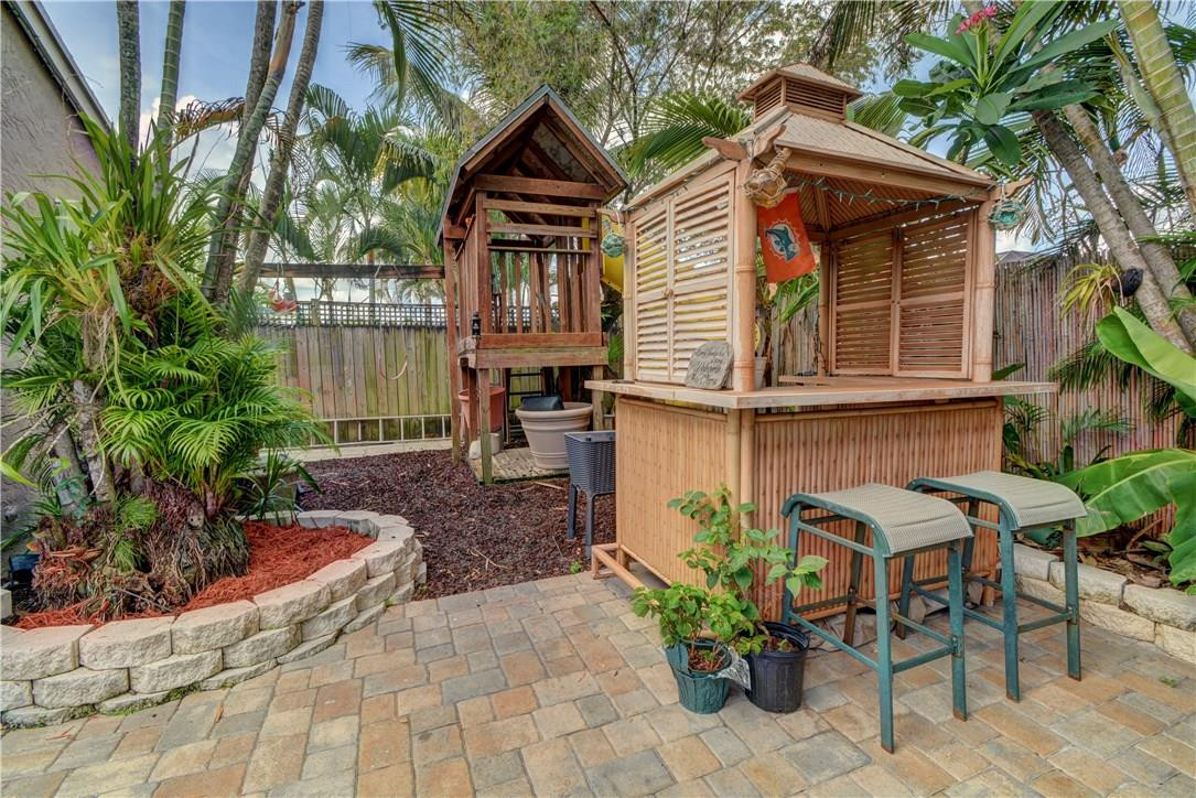 Beachwood Heights 98-9 B - Residential