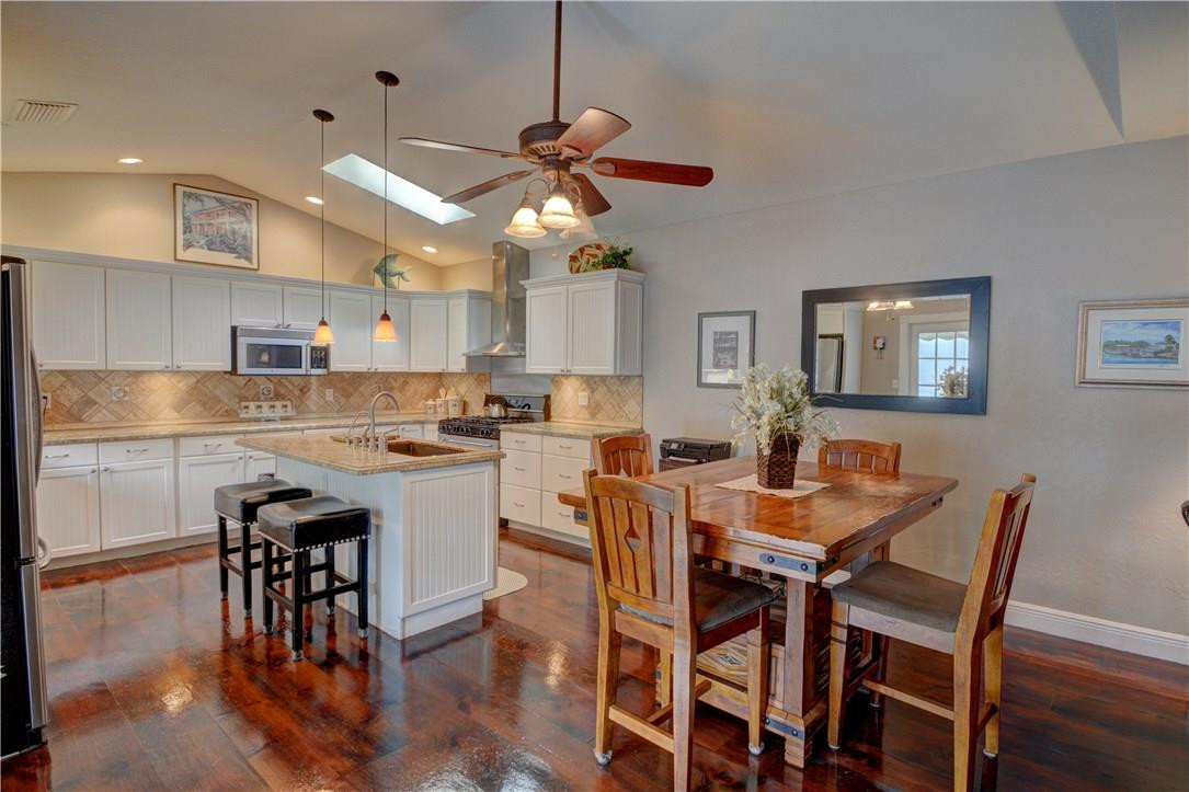 Beachwood Heights 98-9 B - Residential