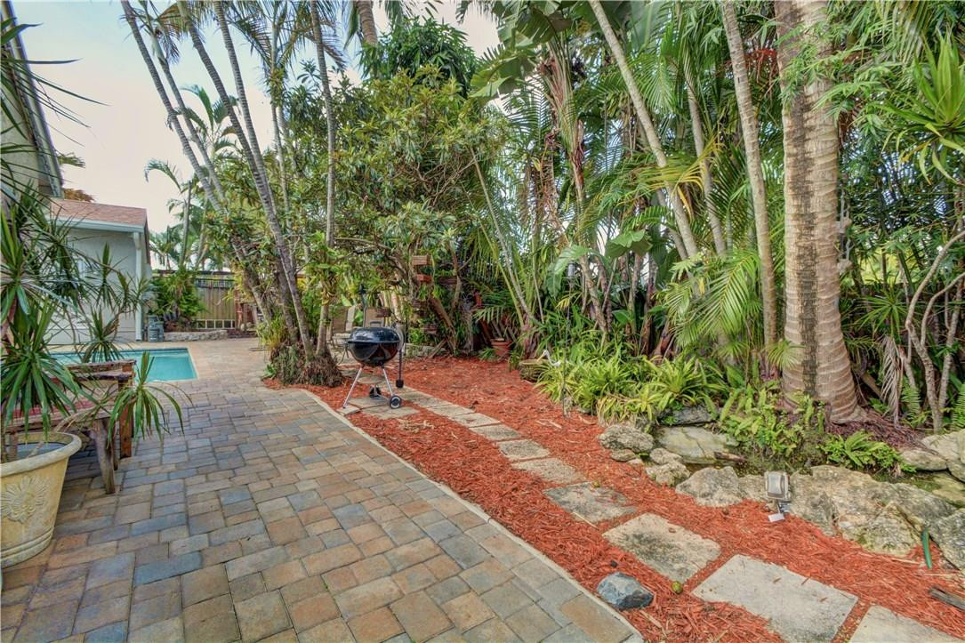 Beachwood Heights 98-9 B - Residential