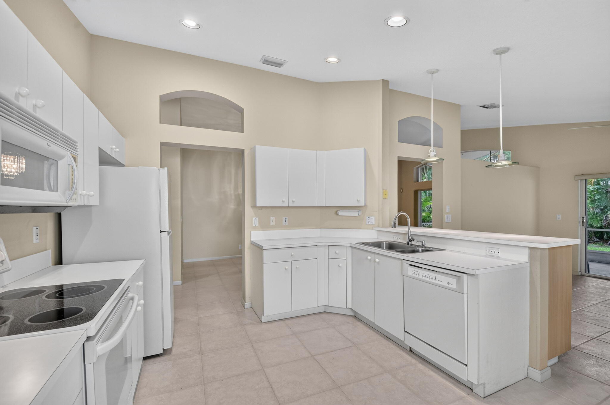PALM ISLES WEST - Residential