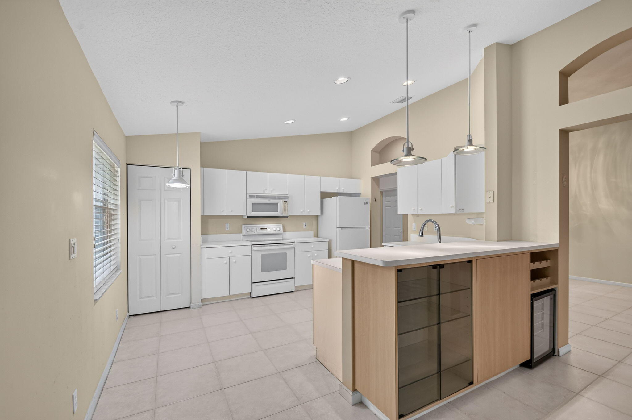 PALM ISLES WEST - Residential