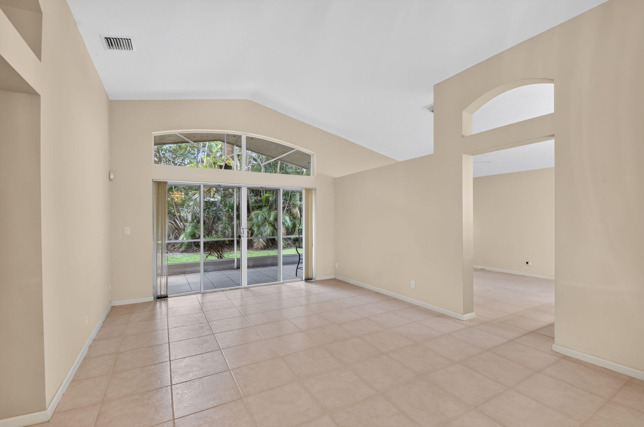 PALM ISLES WEST - Residential