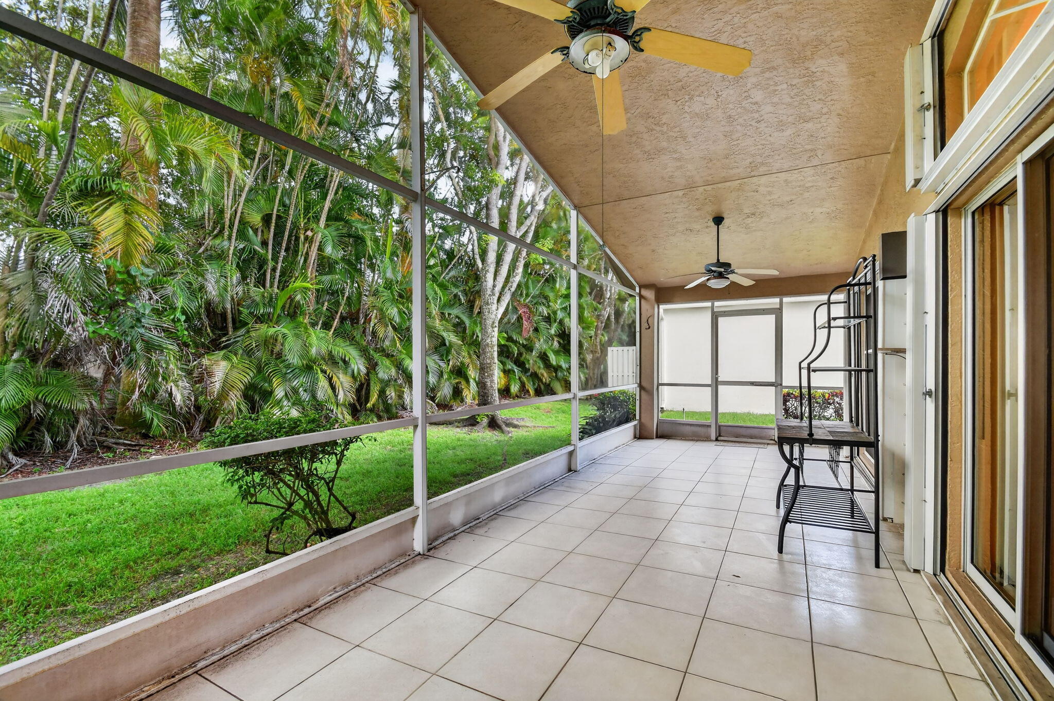PALM ISLES WEST - Residential
