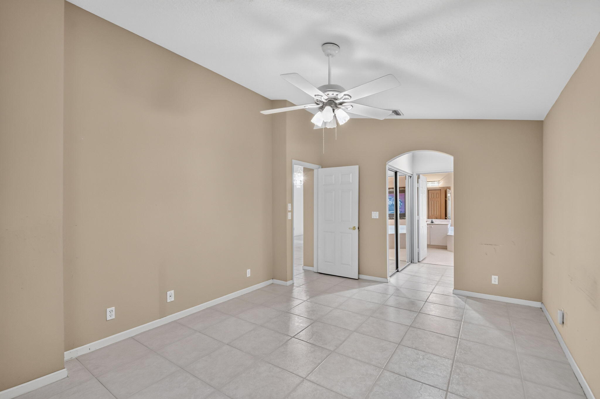 PALM ISLES WEST - Residential