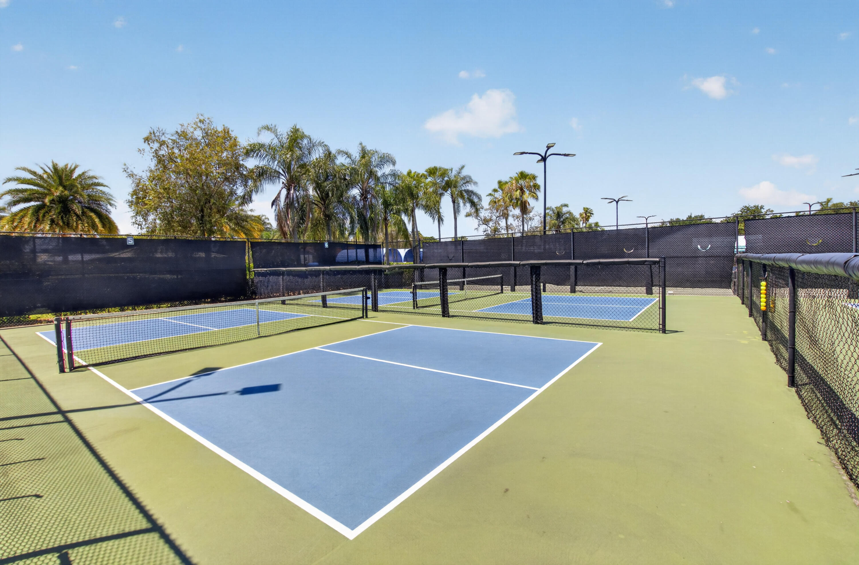 PALM ISLES WEST - Residential