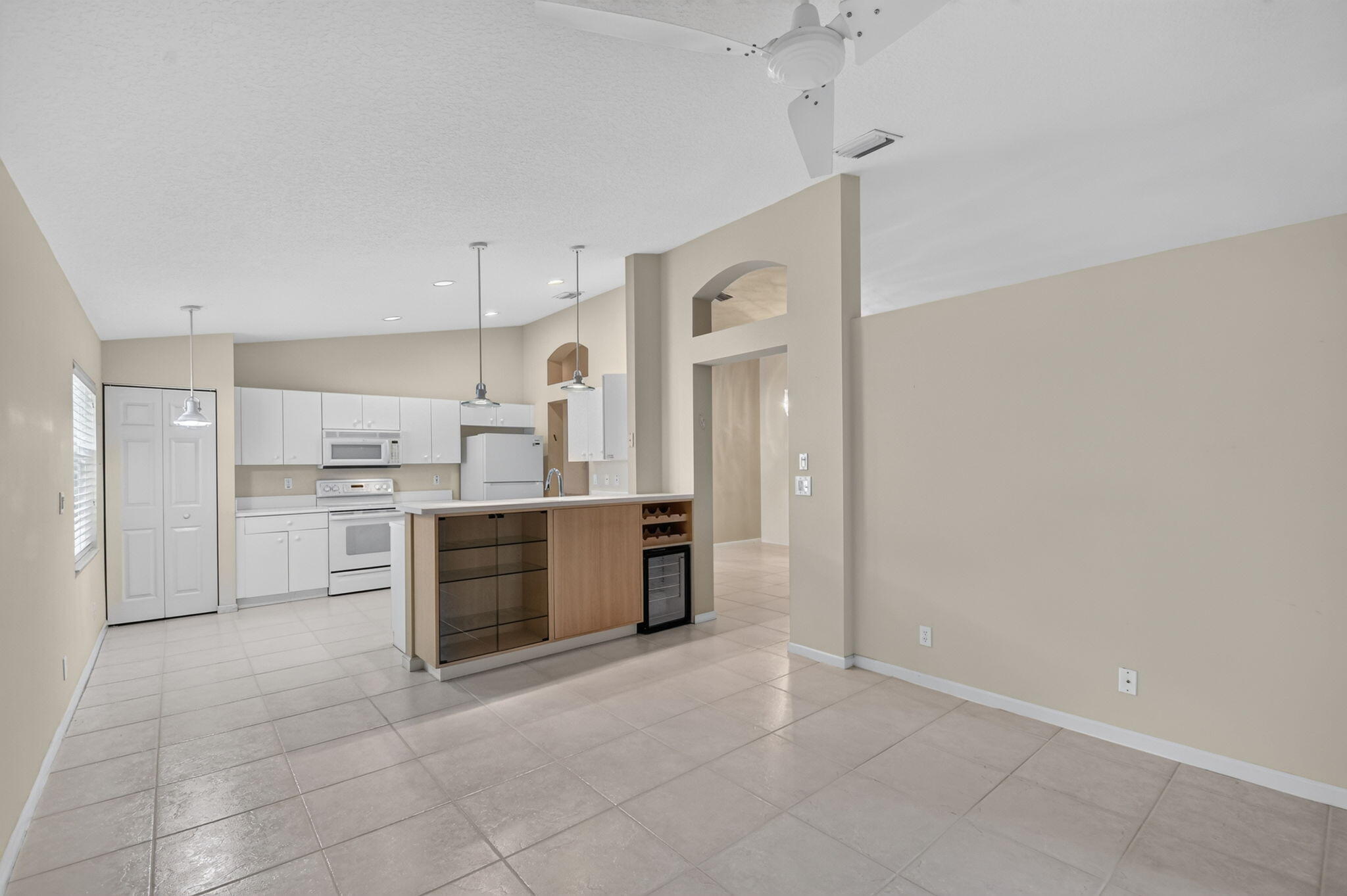 PALM ISLES WEST - Residential