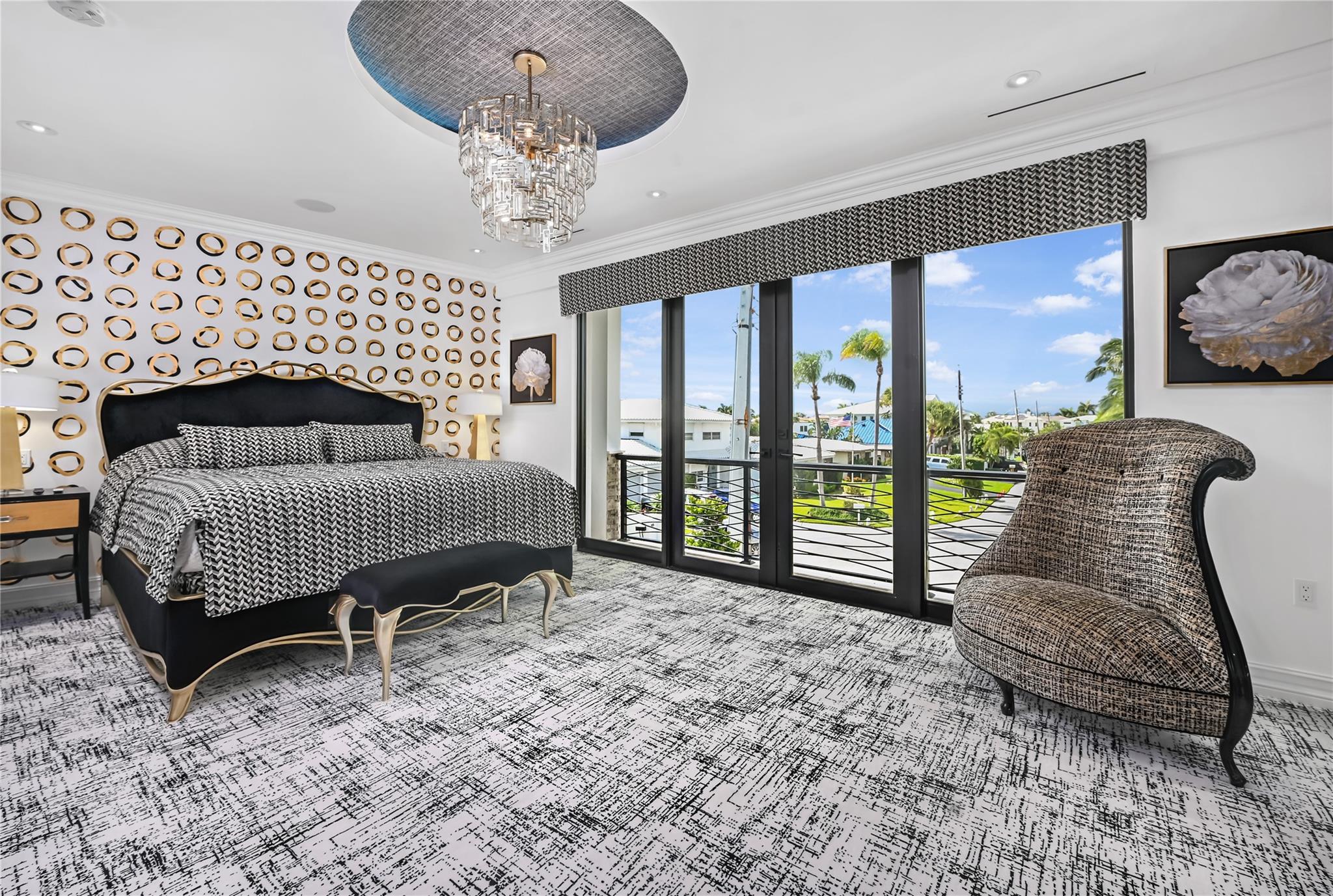 BLUE INLET LT 9 BLK 5 - Residential