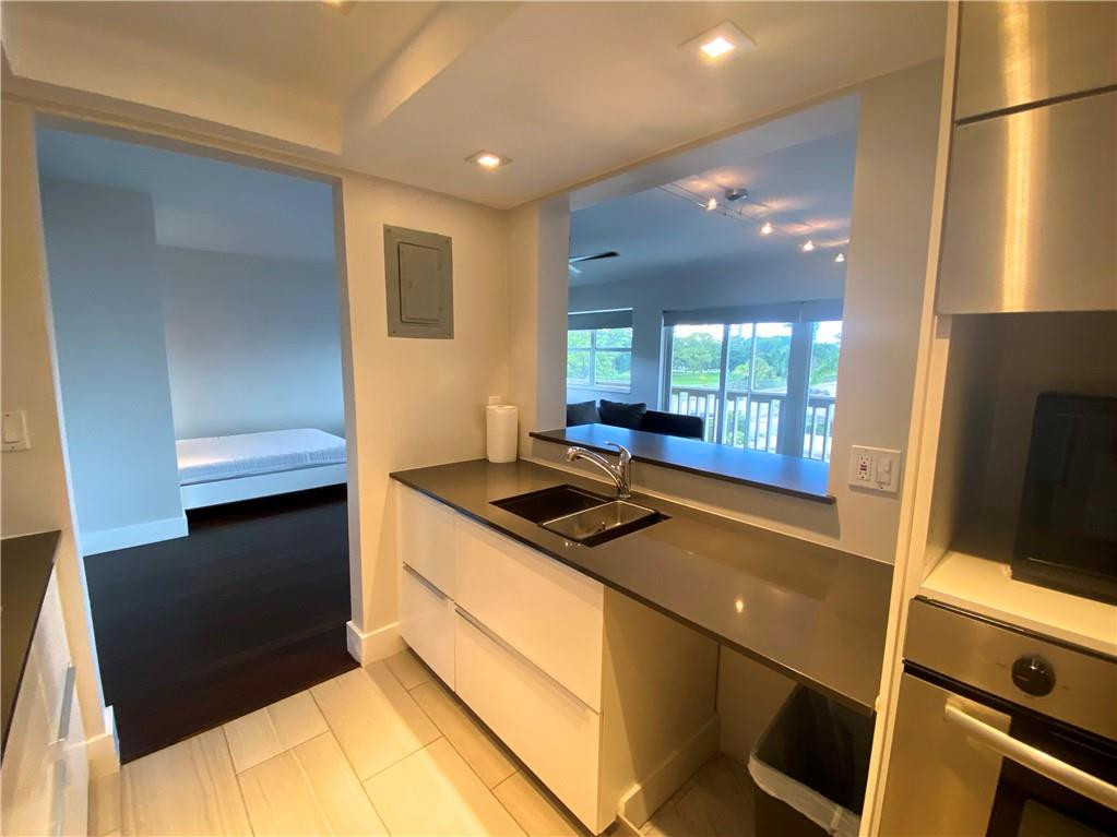 RIO NUEVO D CONDO - Residential Lease