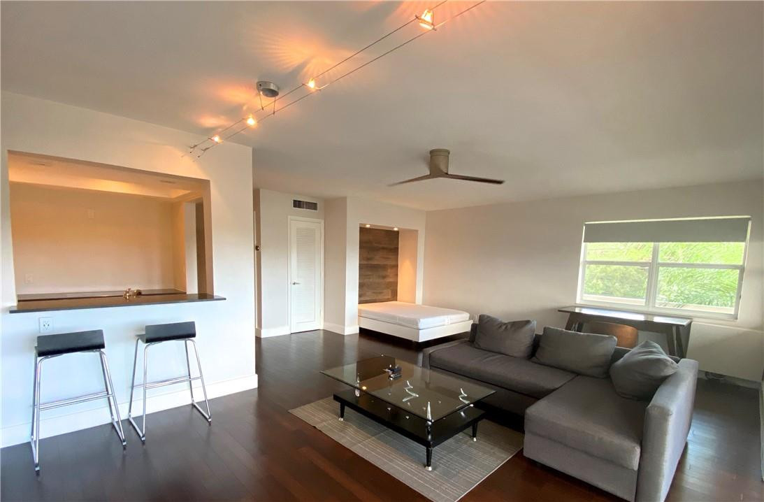 RIO NUEVO D CONDO - Residential Lease