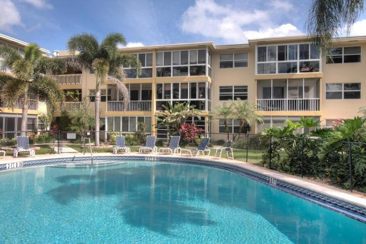 SUPER SWANKY, STUNNING RENOVATION-MODERNIZED, CORNER UNIT IN A GATED WATERFRONT COMMUNITY NEAR DOWNTOWN. EXCELLENT ACCESS TO EVERYTHING! SPACIOUS STUDIO W/ A FOLD AWAY BED ---GIANT LIVING AREA-- THE PERFECT HIDEAWAY. COMES WITH THE FURNISHINGS- BED, SOFABED, & COFFEE TABLE. BRING YOUR OWN PERSONAL ITEMS:) GORGEOUS EURO STYLED KITCHEN. NEW BATH, WALK-IN CLOSET & VANITY AREA. IMPACT WINDOWS. INVITING POOL ON THE CANAL. SPOTLESS LAUNDRY ON SITE. SCREENED IN BALCONY ON 2 SIDES. LOTS OF NATURAL LIGHT. TOP FLOOR AND NO ADJOINING UNITS! ANNUAL LEASE ONLY- -NO PETS OR SMOKERS. ONE CAR SPACE PROVIDED.