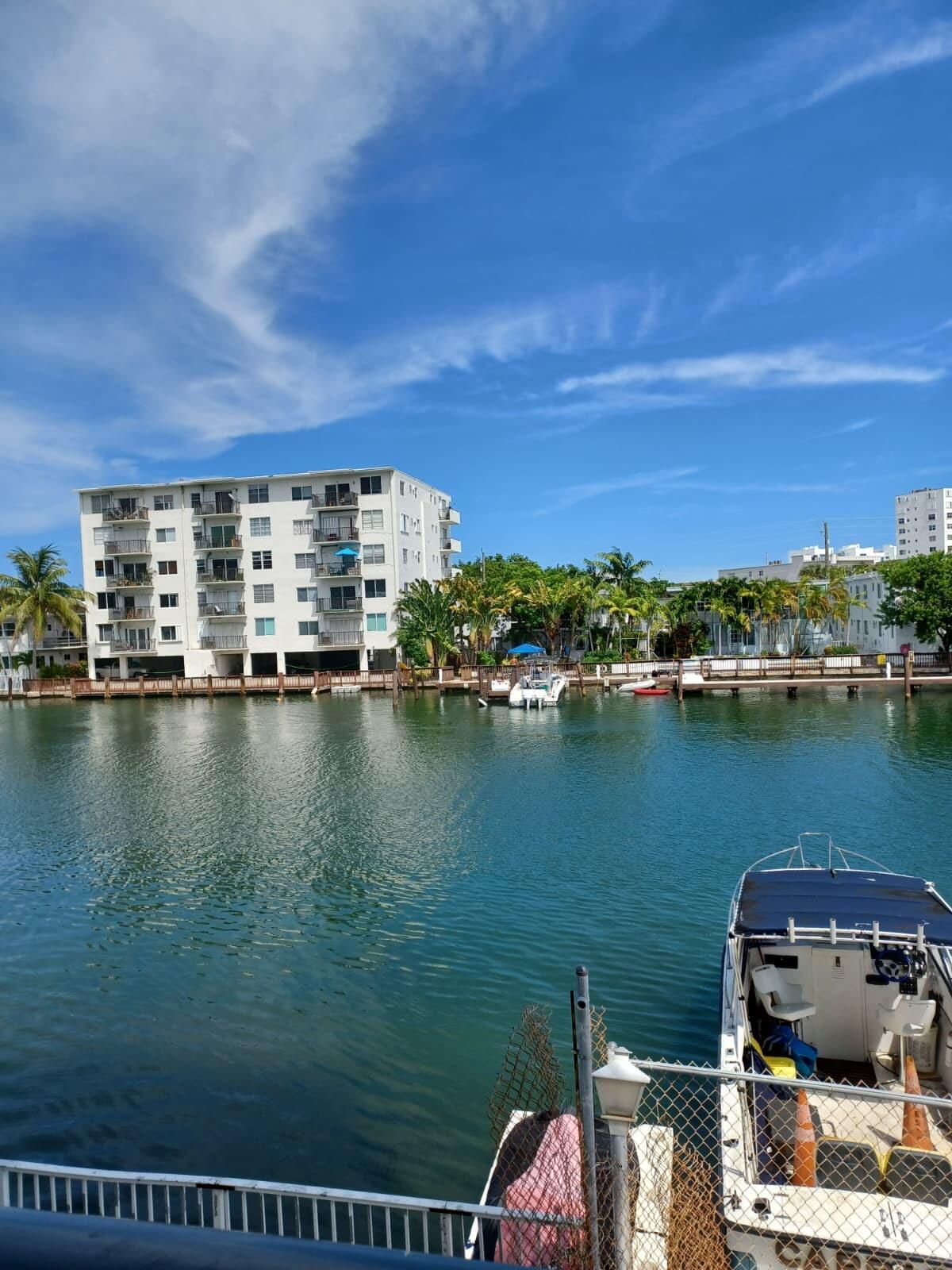 DOMINO ONE CONDO - Residential