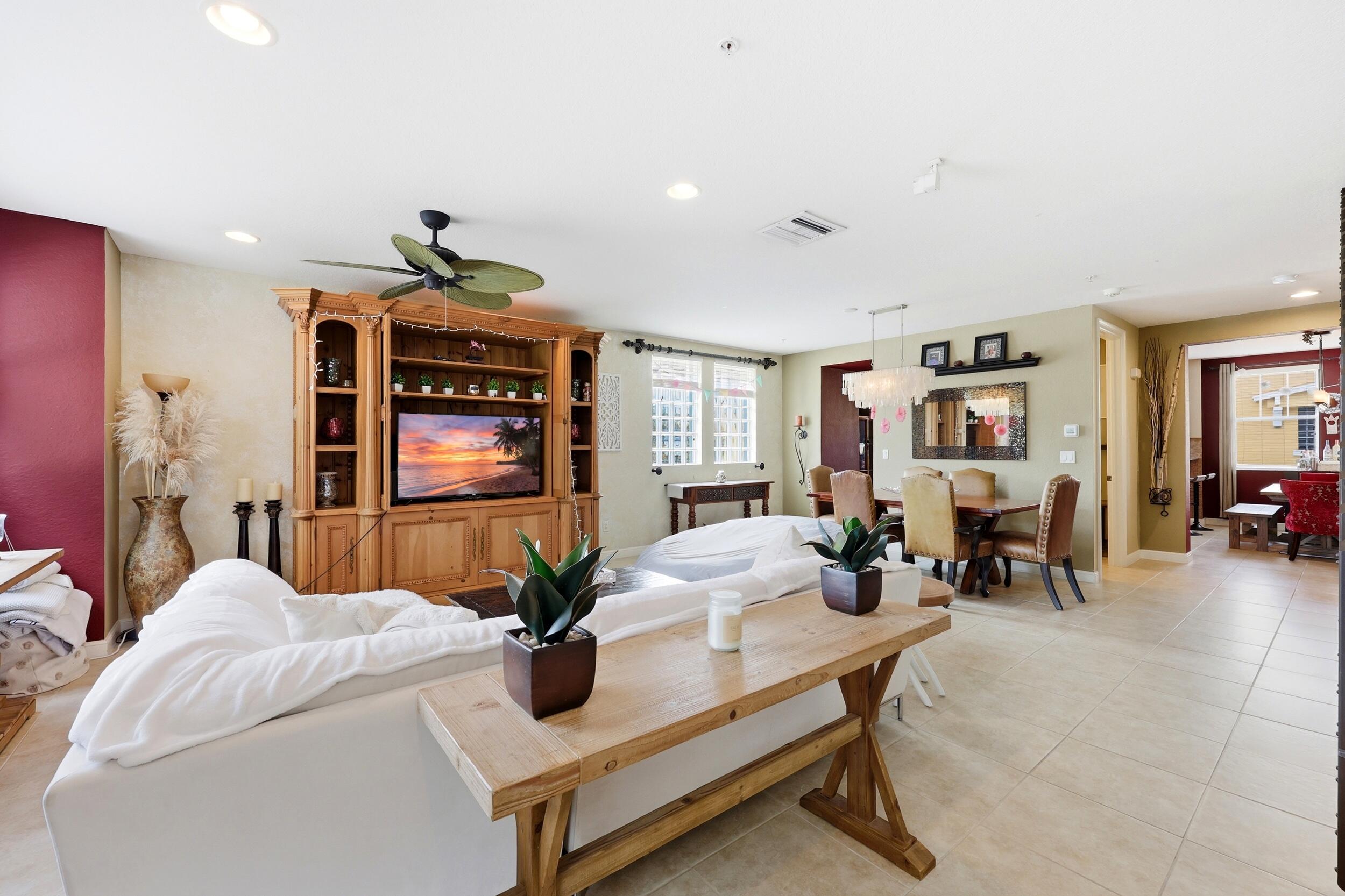 CITYSIDE CONDO - Residential