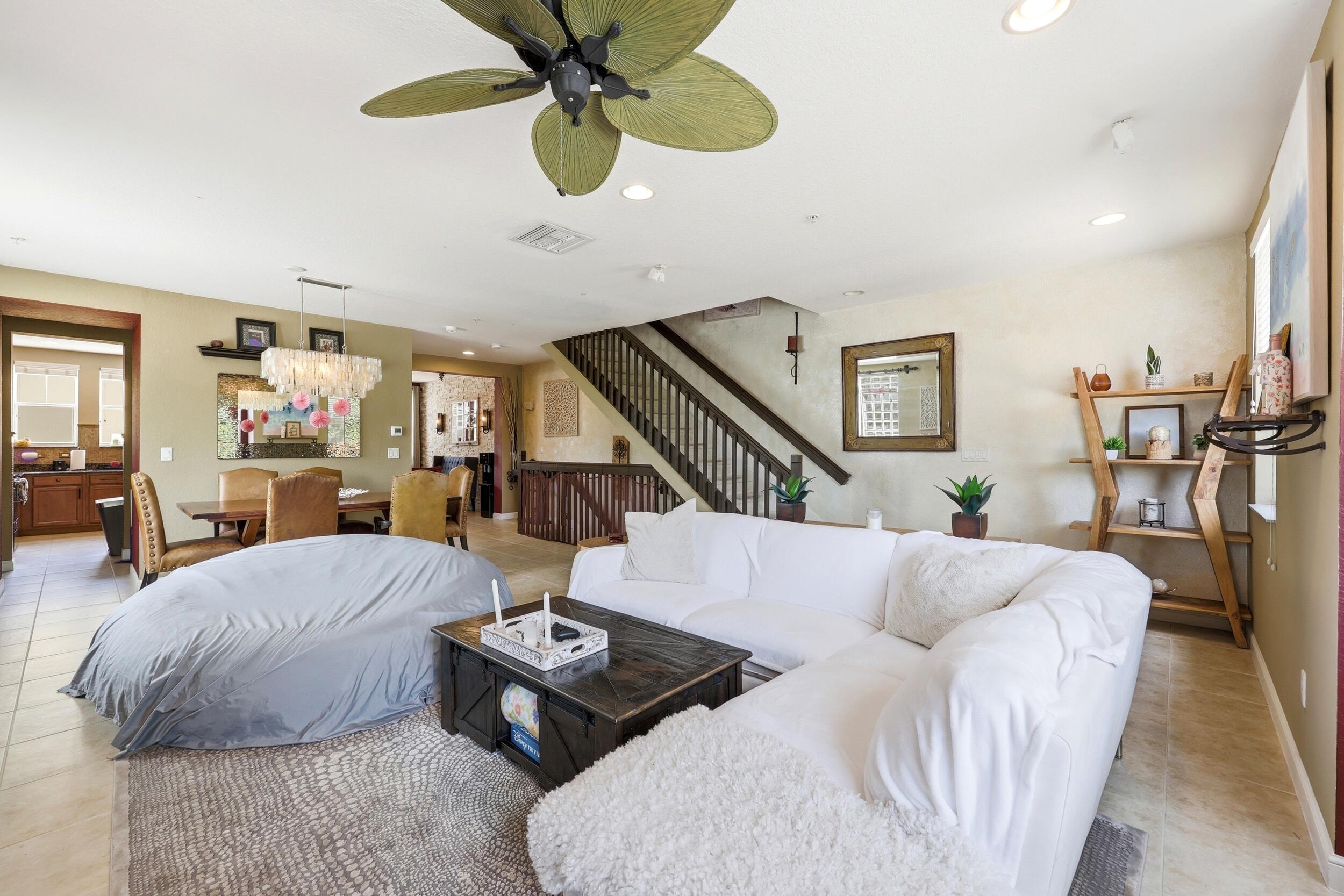 CITYSIDE CONDO - Residential