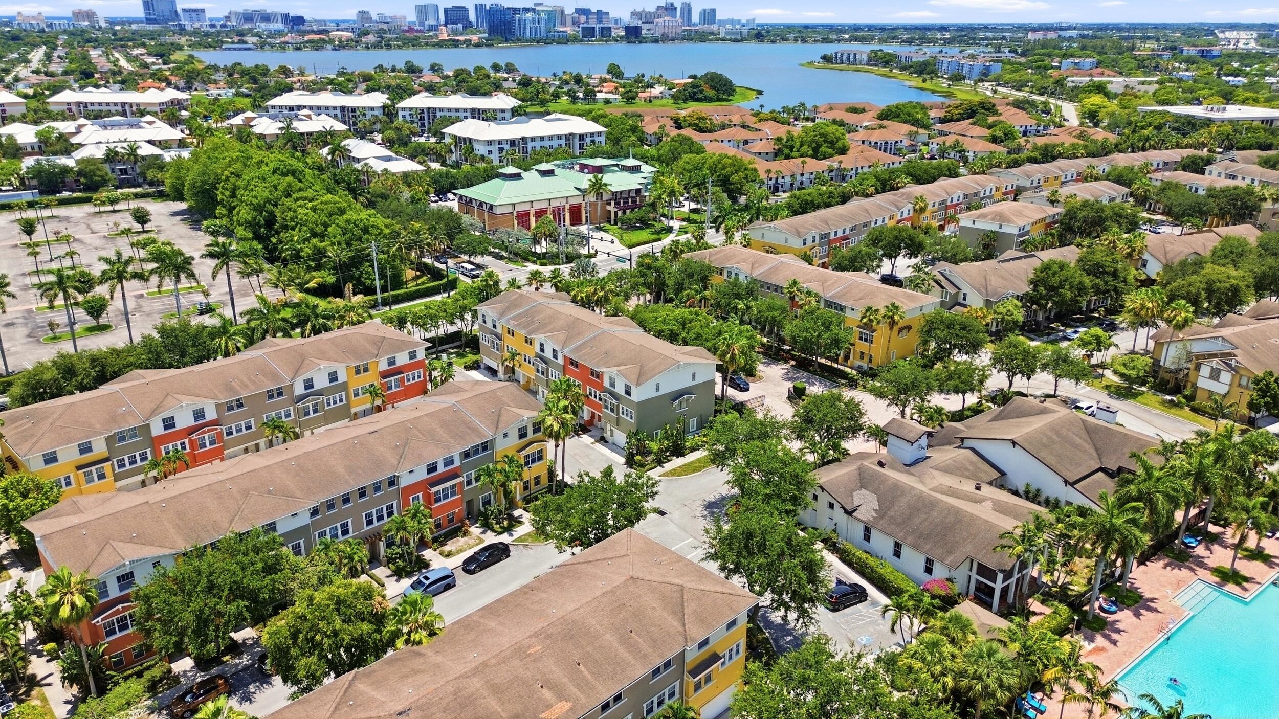 CITYSIDE CONDO - Residential