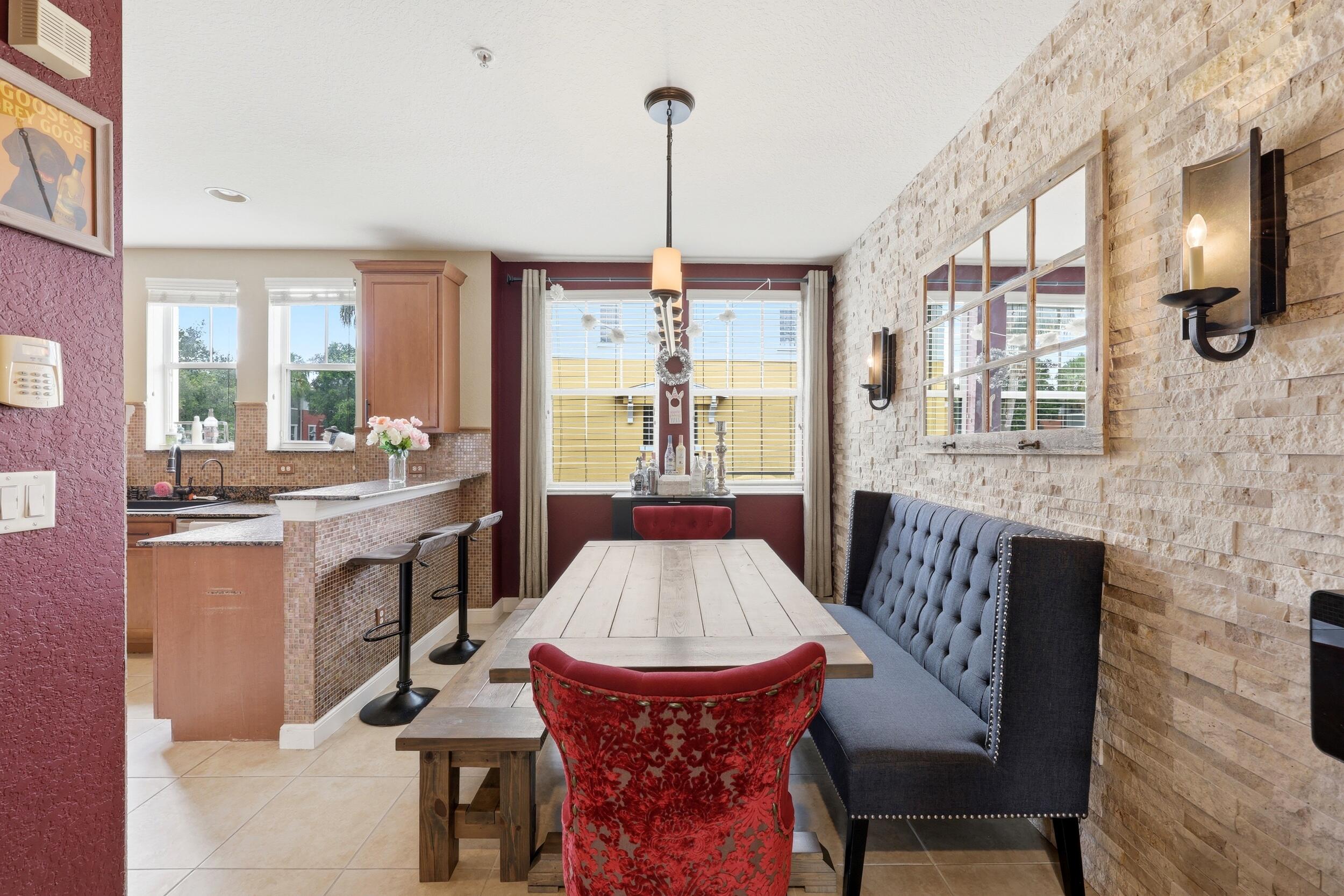 CITYSIDE CONDO - Residential