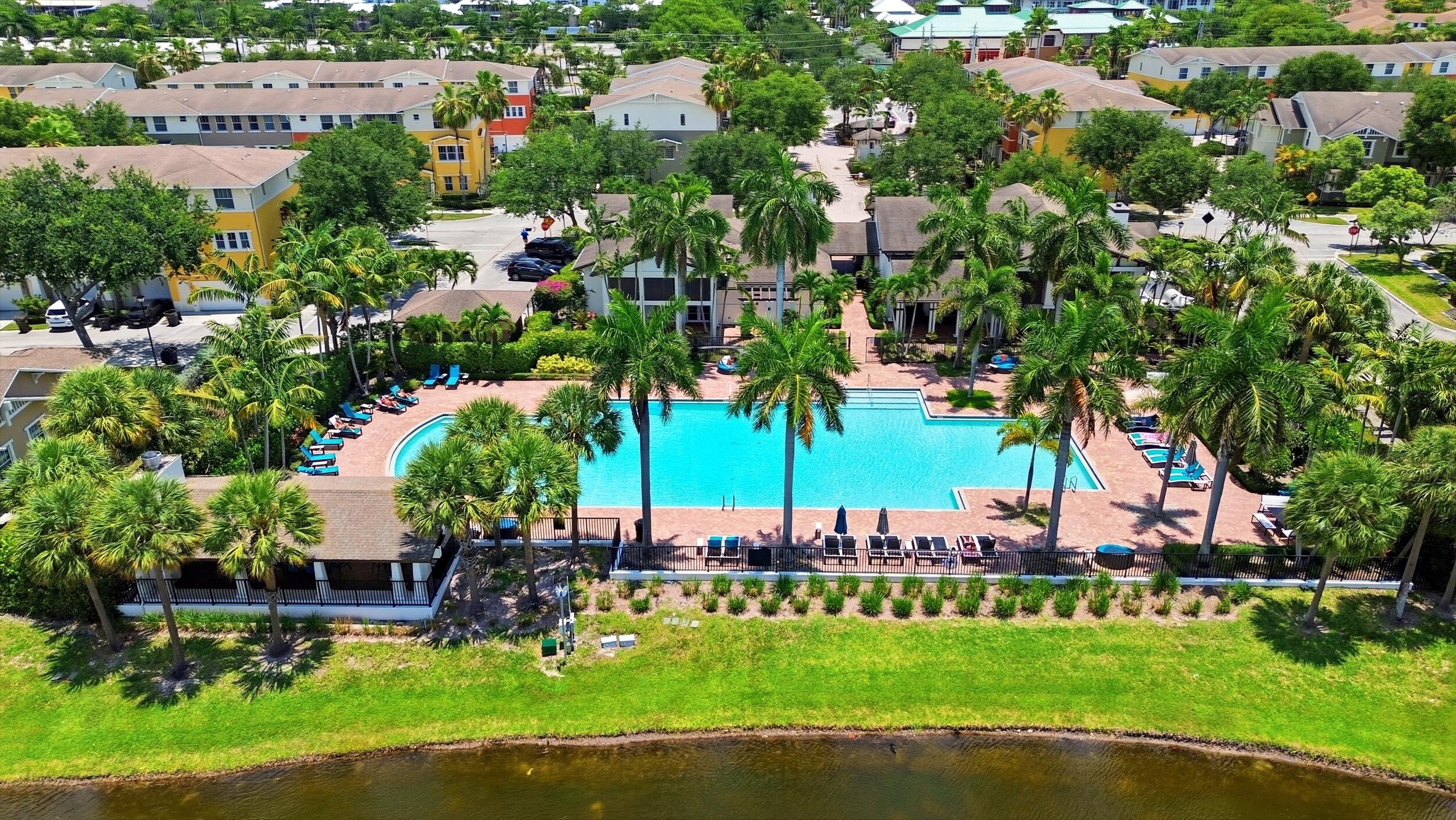 CITYSIDE CONDO - Residential