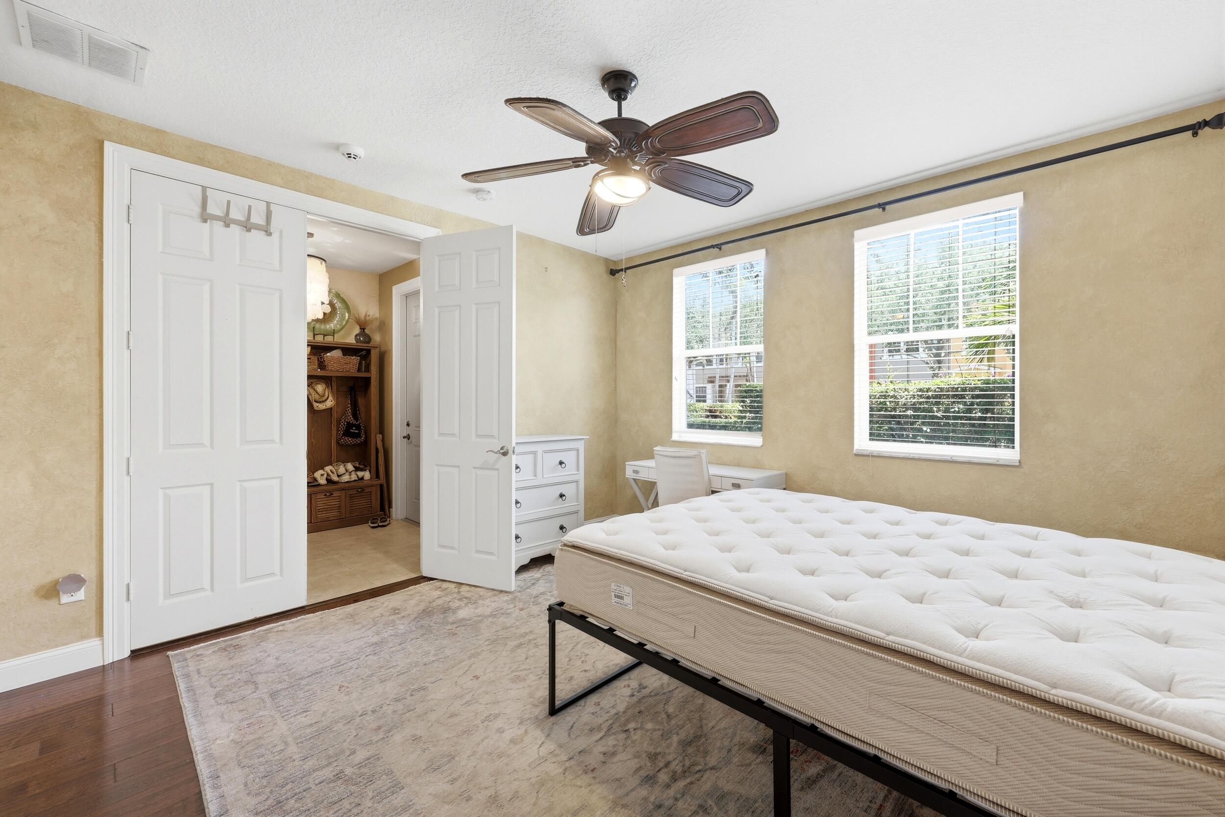 CITYSIDE CONDO - Residential