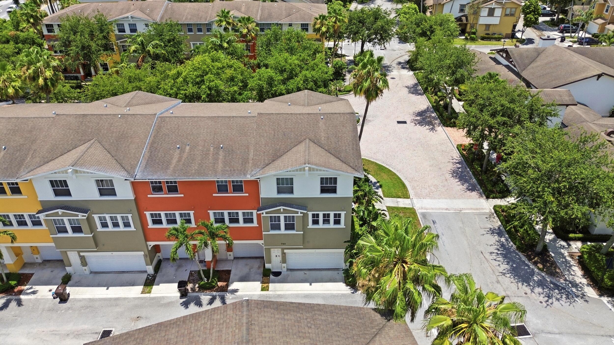 CITYSIDE CONDO - Residential