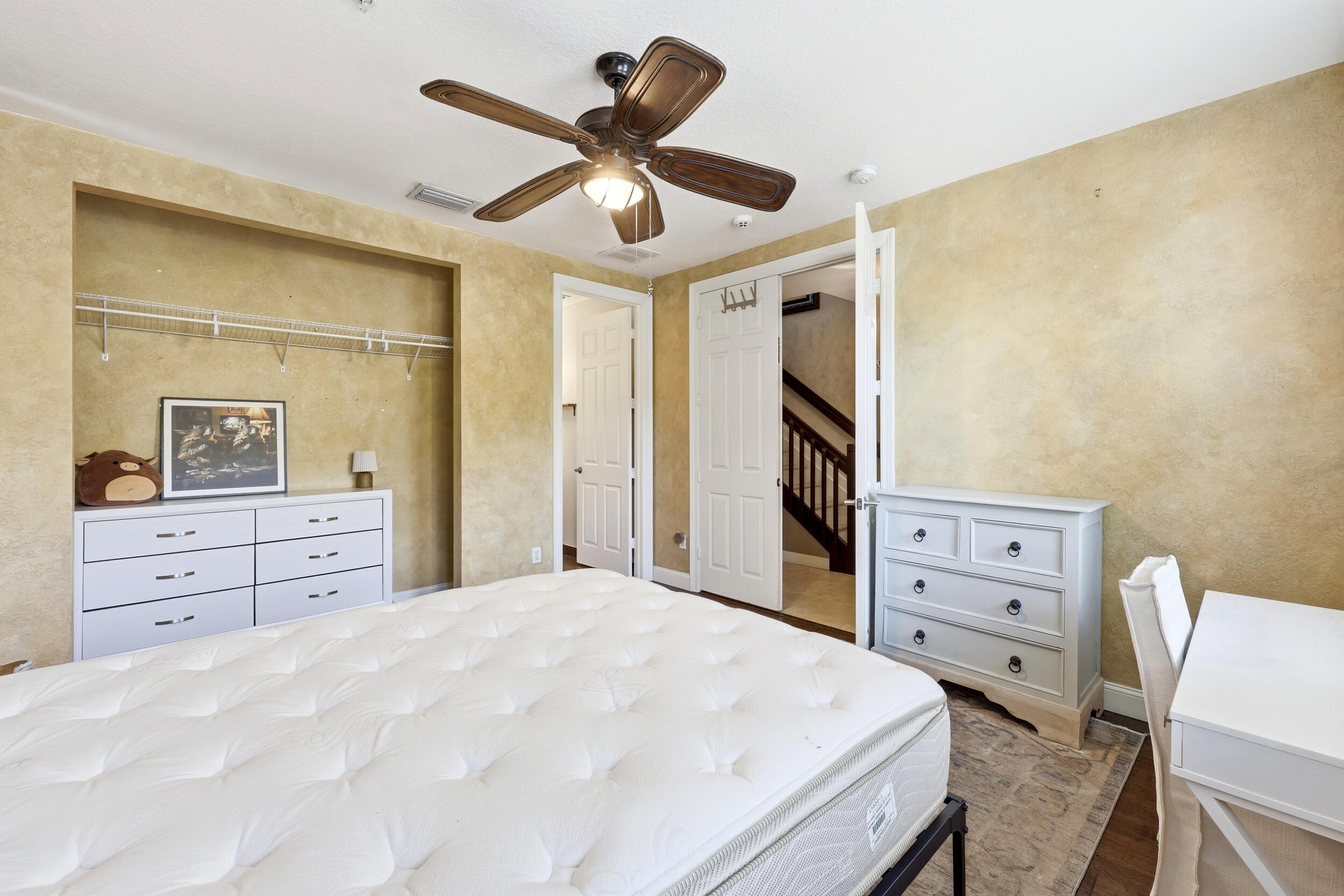 CITYSIDE CONDO - Residential