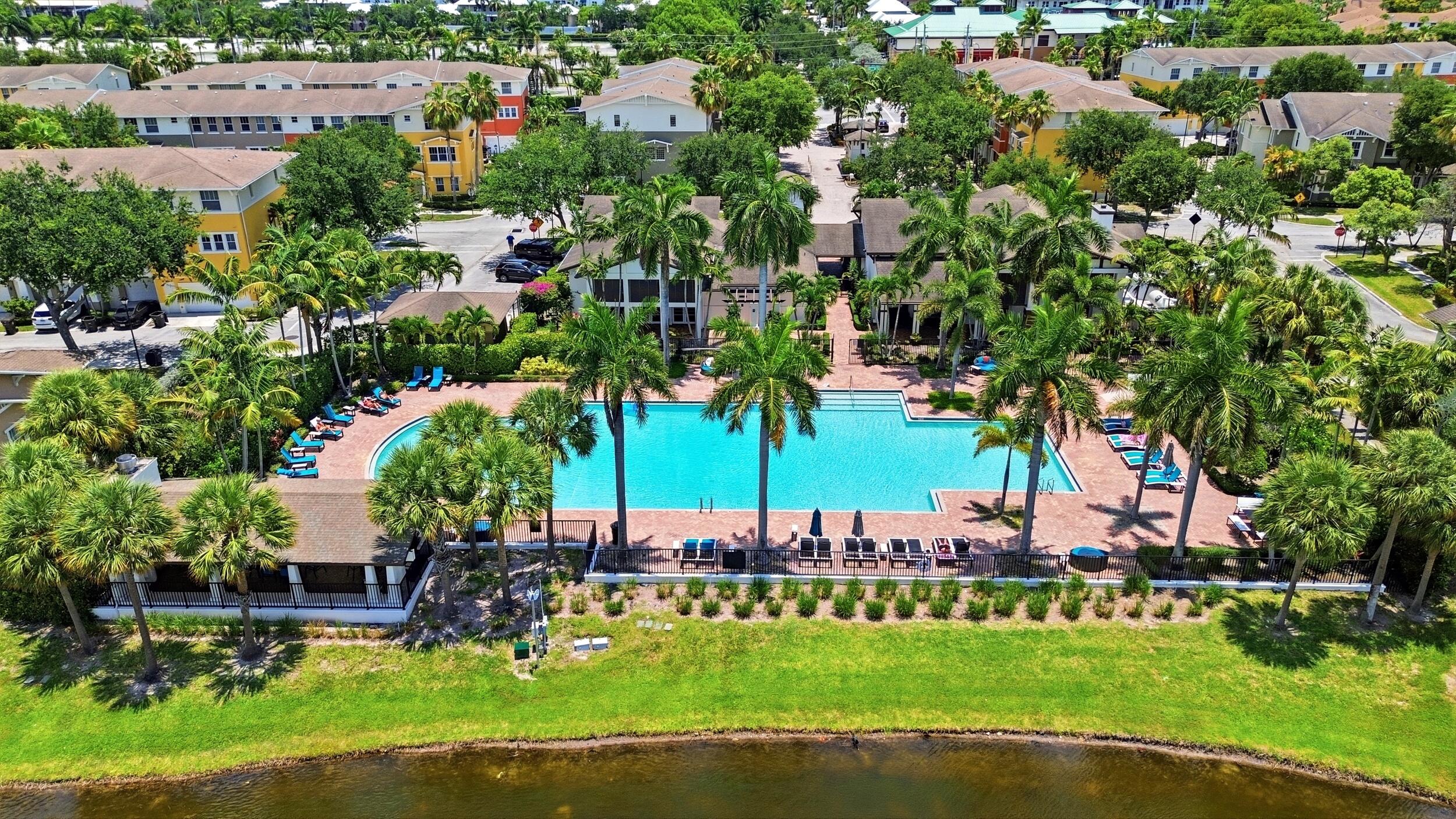 CITYSIDE CONDO - Residential