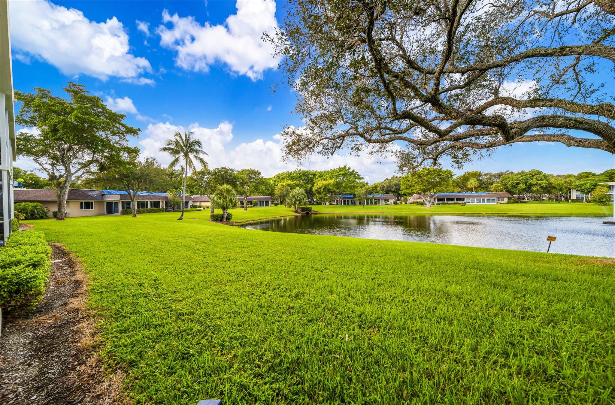 NO 74 PALM-AIRE COUNTRY CLUB - Residential