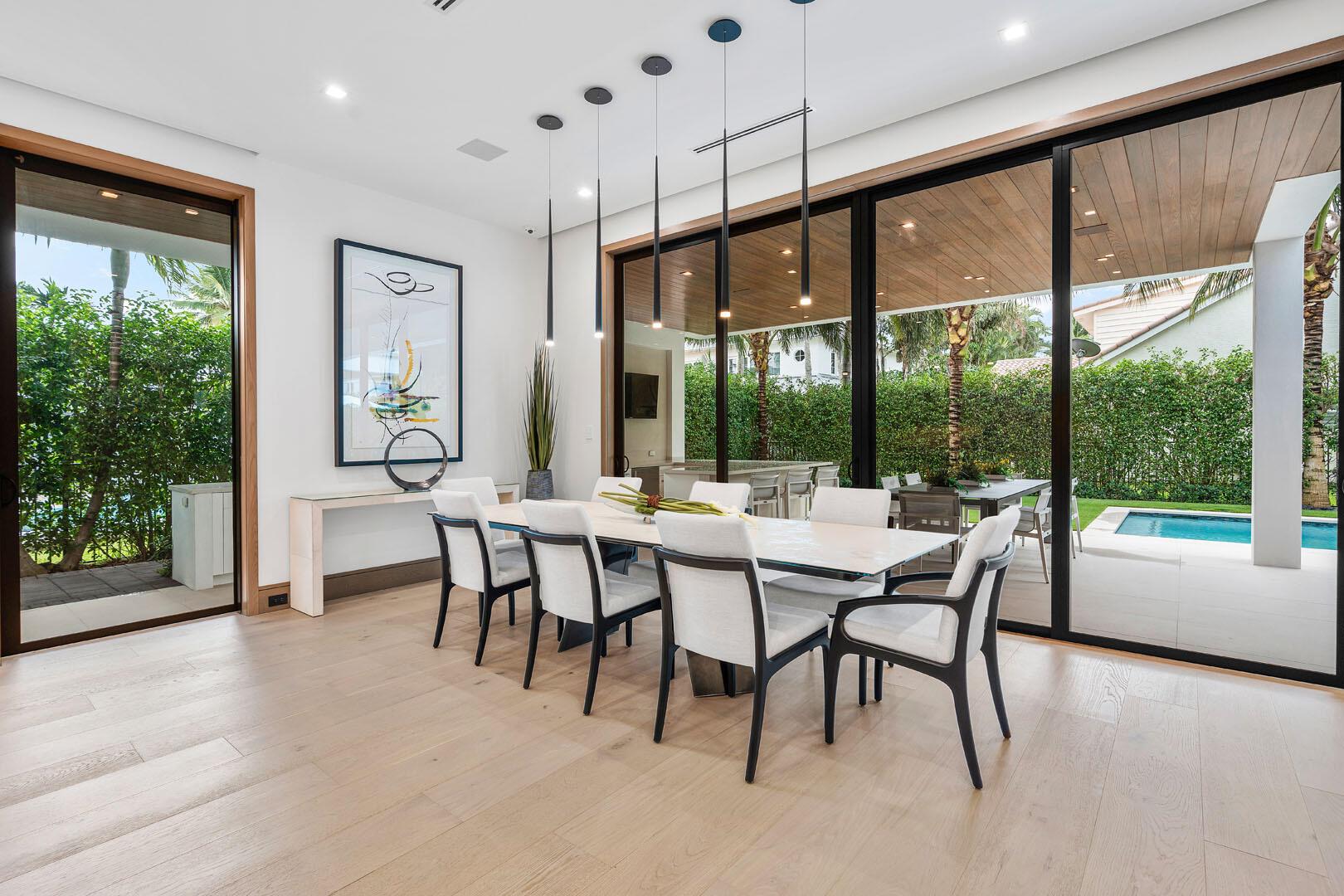 ROYAL PALM YACHT & COUNTRY CLUB - Residential