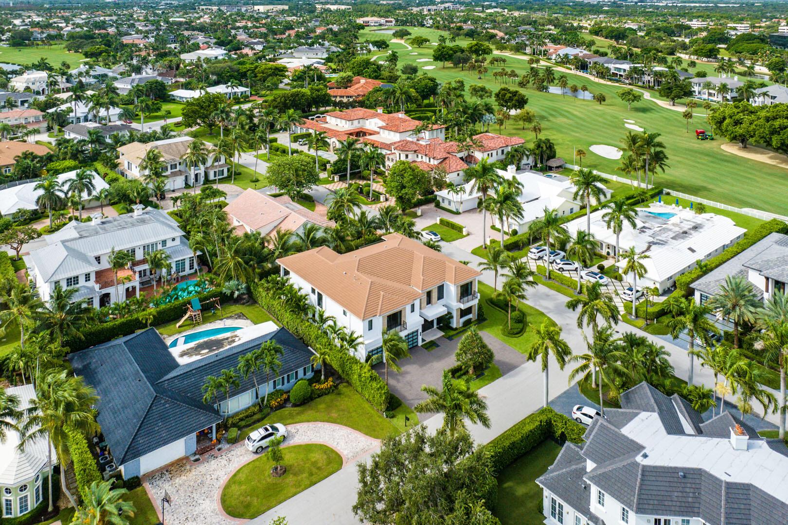 ROYAL PALM YACHT & COUNTRY CLUB - Residential
