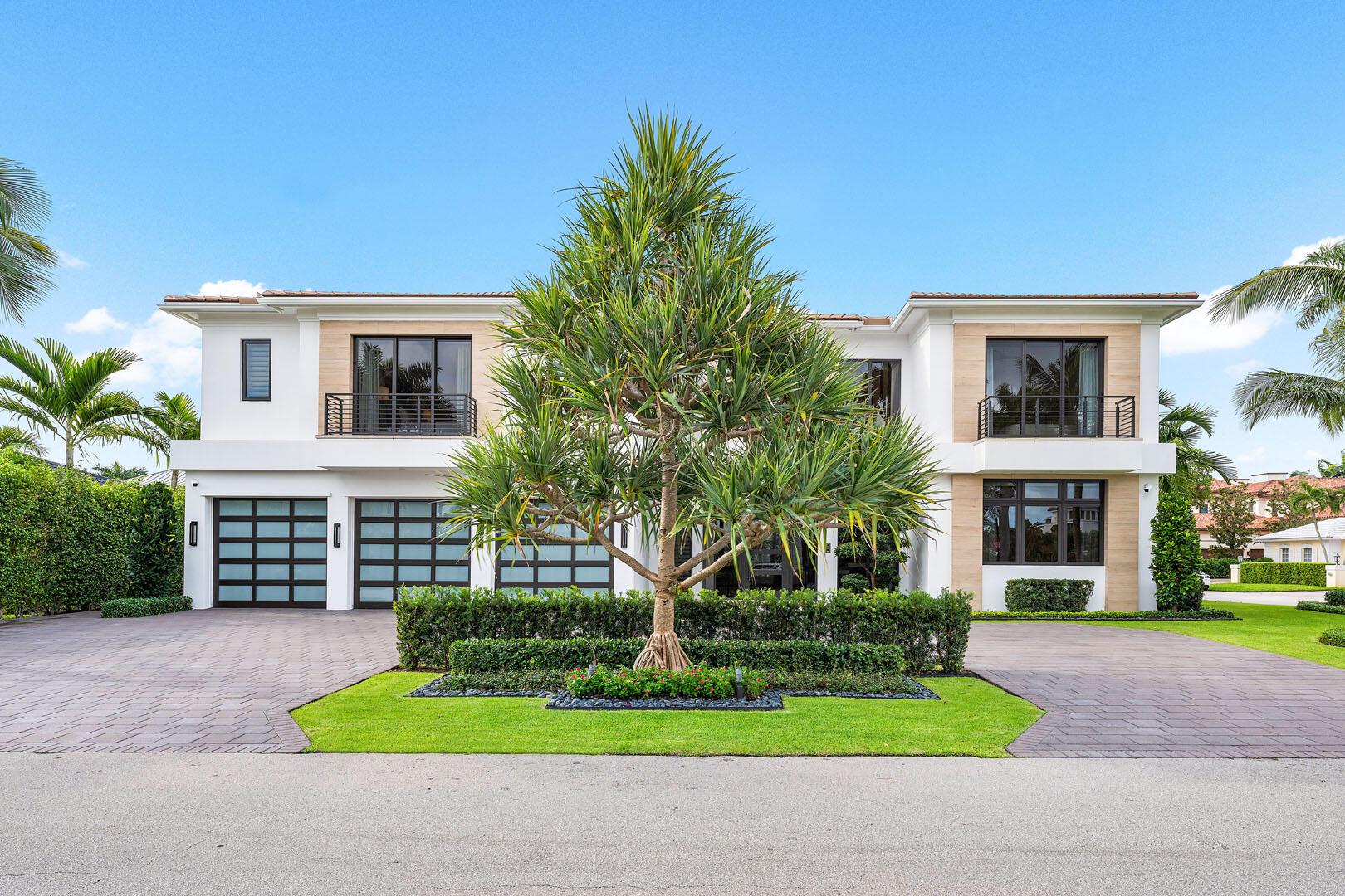 ROYAL PALM YACHT & COUNTRY CLUB - Residential