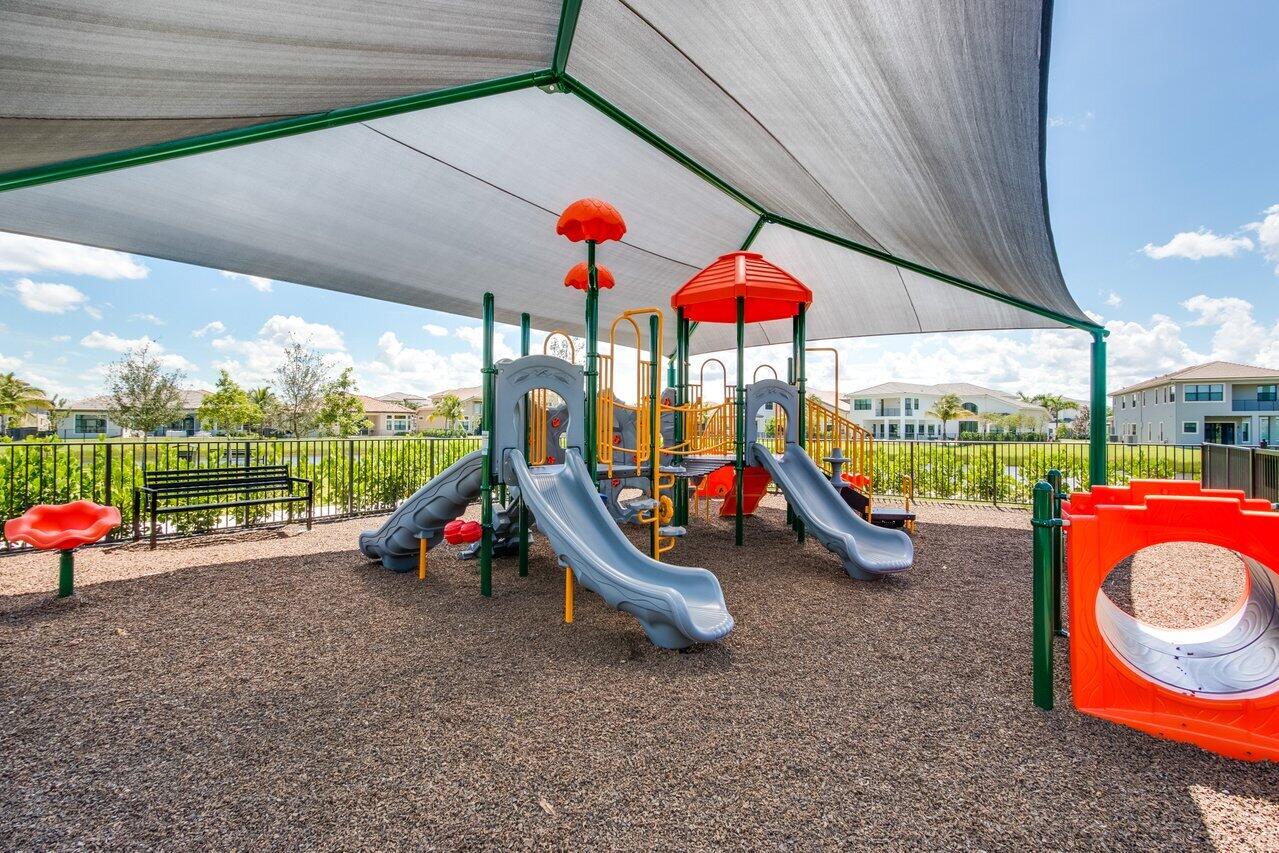 SEVEN BRIDGES - Residential