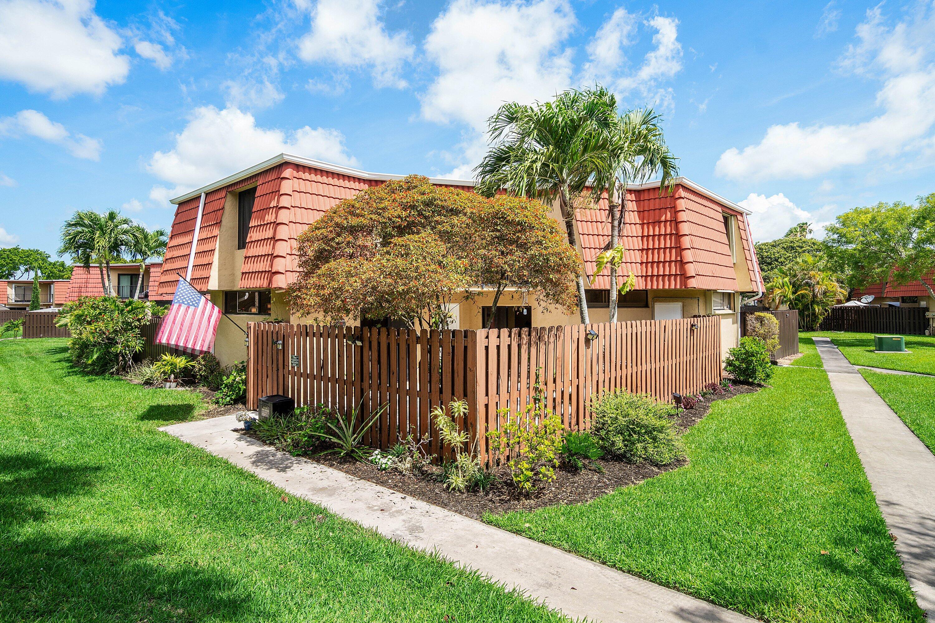BOCA RIO NORTH - Residential