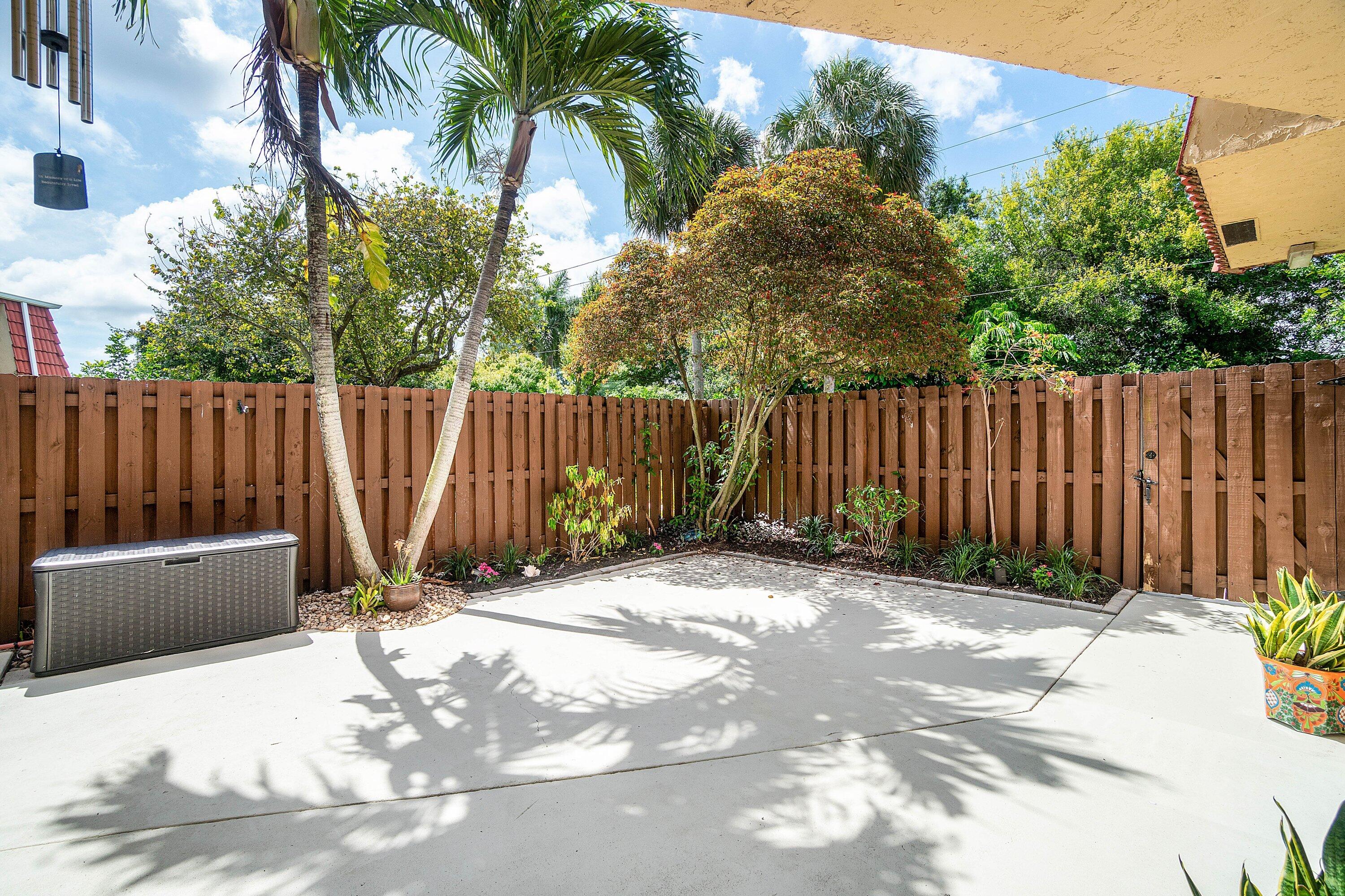 BOCA RIO NORTH - Residential