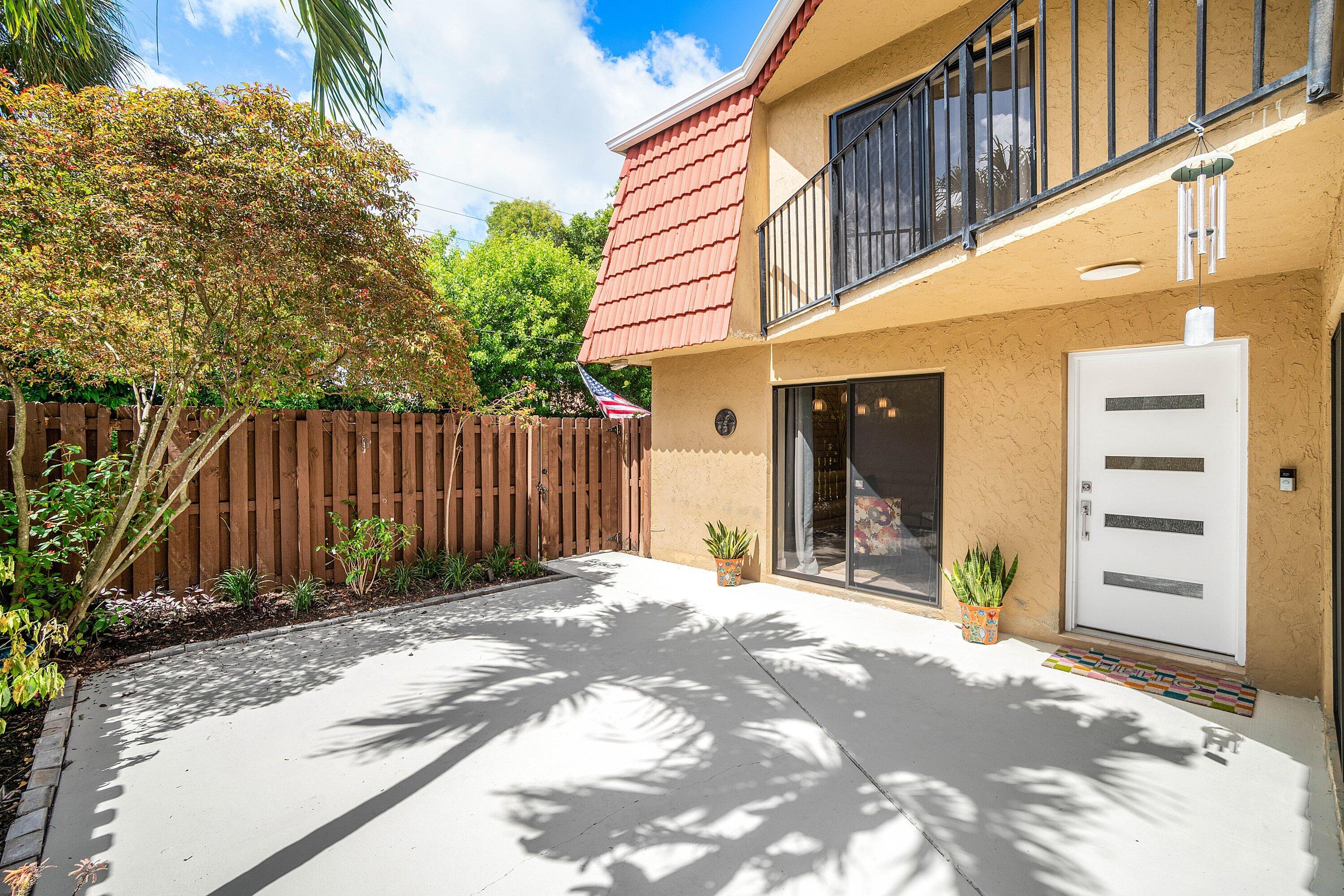 BOCA RIO NORTH - Residential