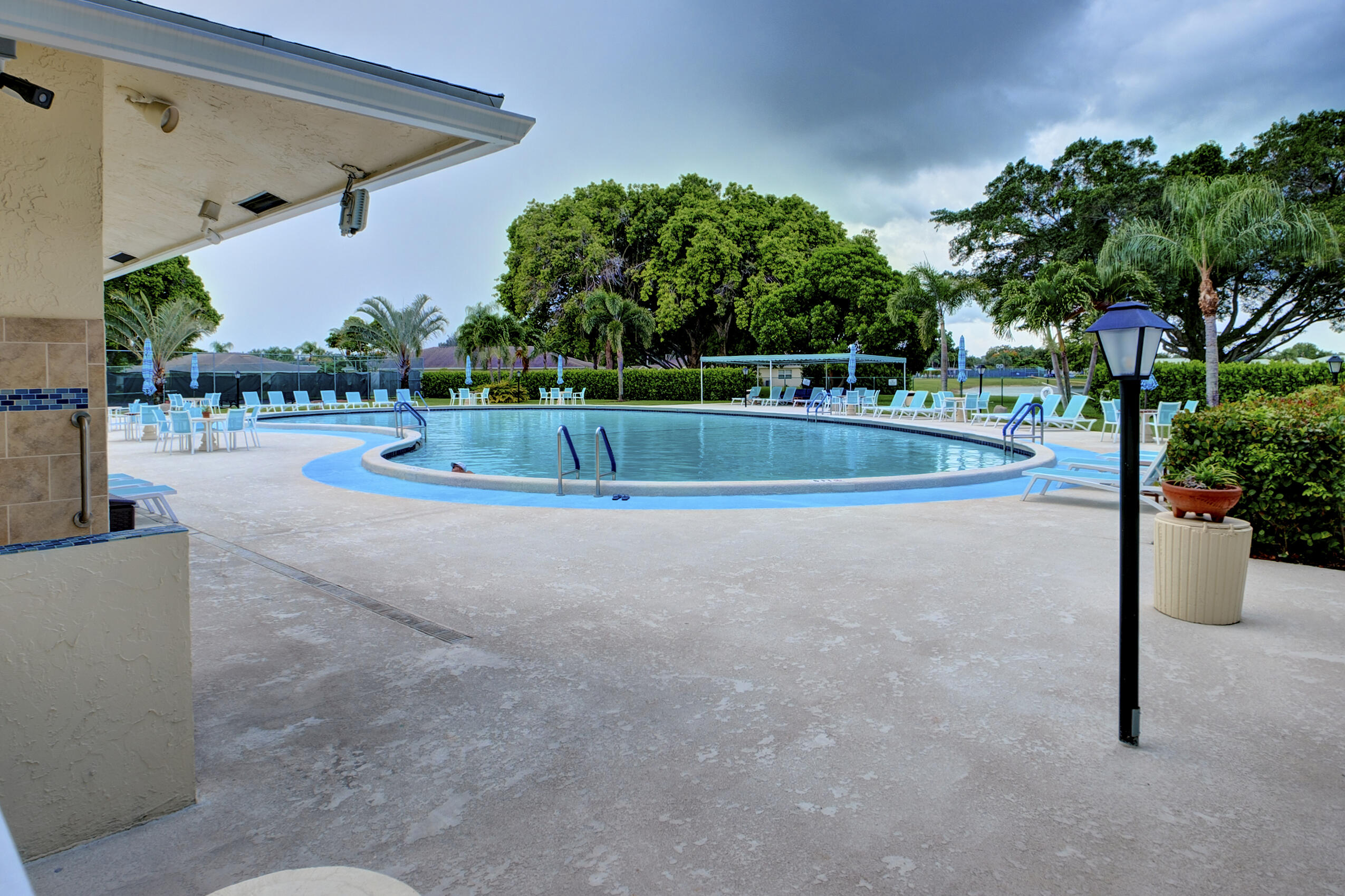 HIGH POINT OF DELRAY WEST CONDO SEC 1&2 - Residential