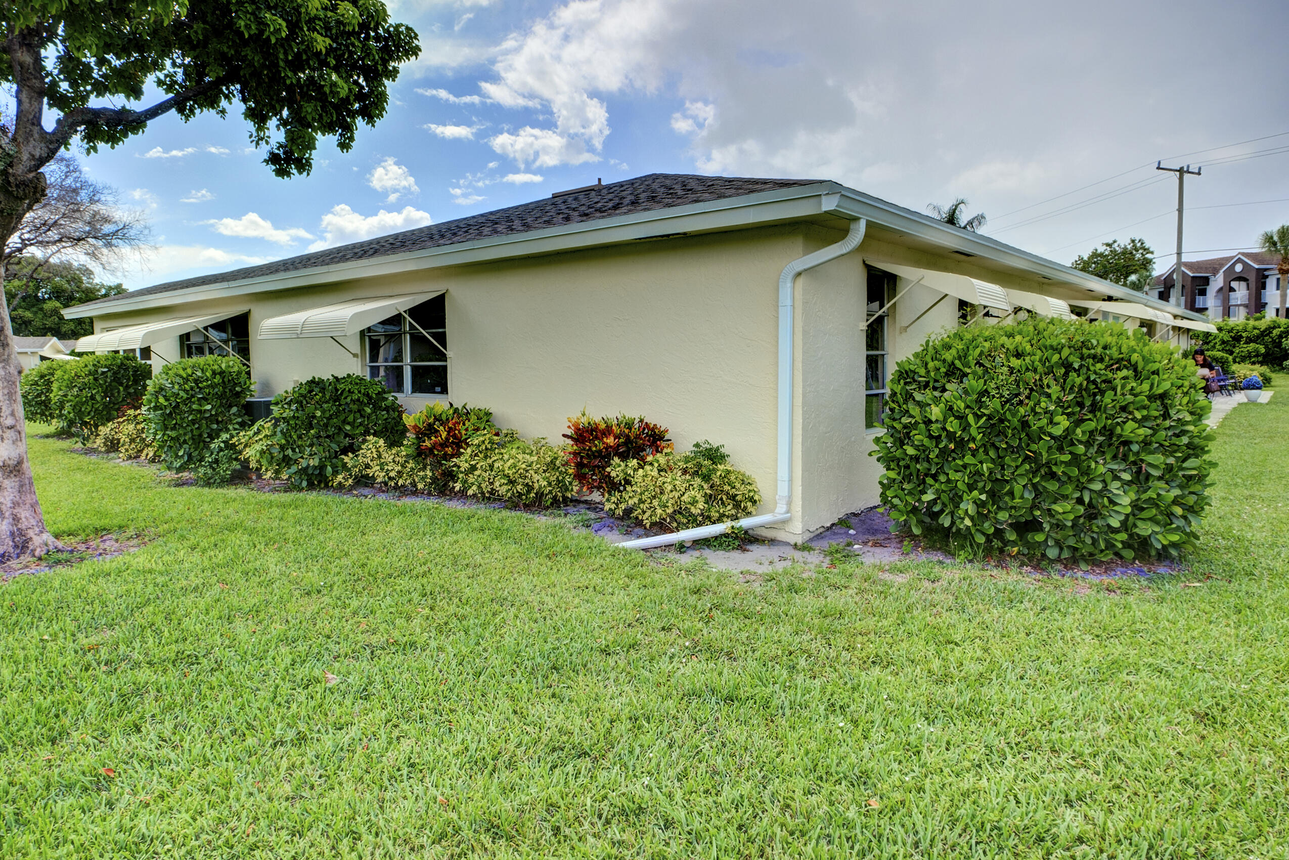 HIGH POINT OF DELRAY WEST CONDO SEC 1&2 - Residential