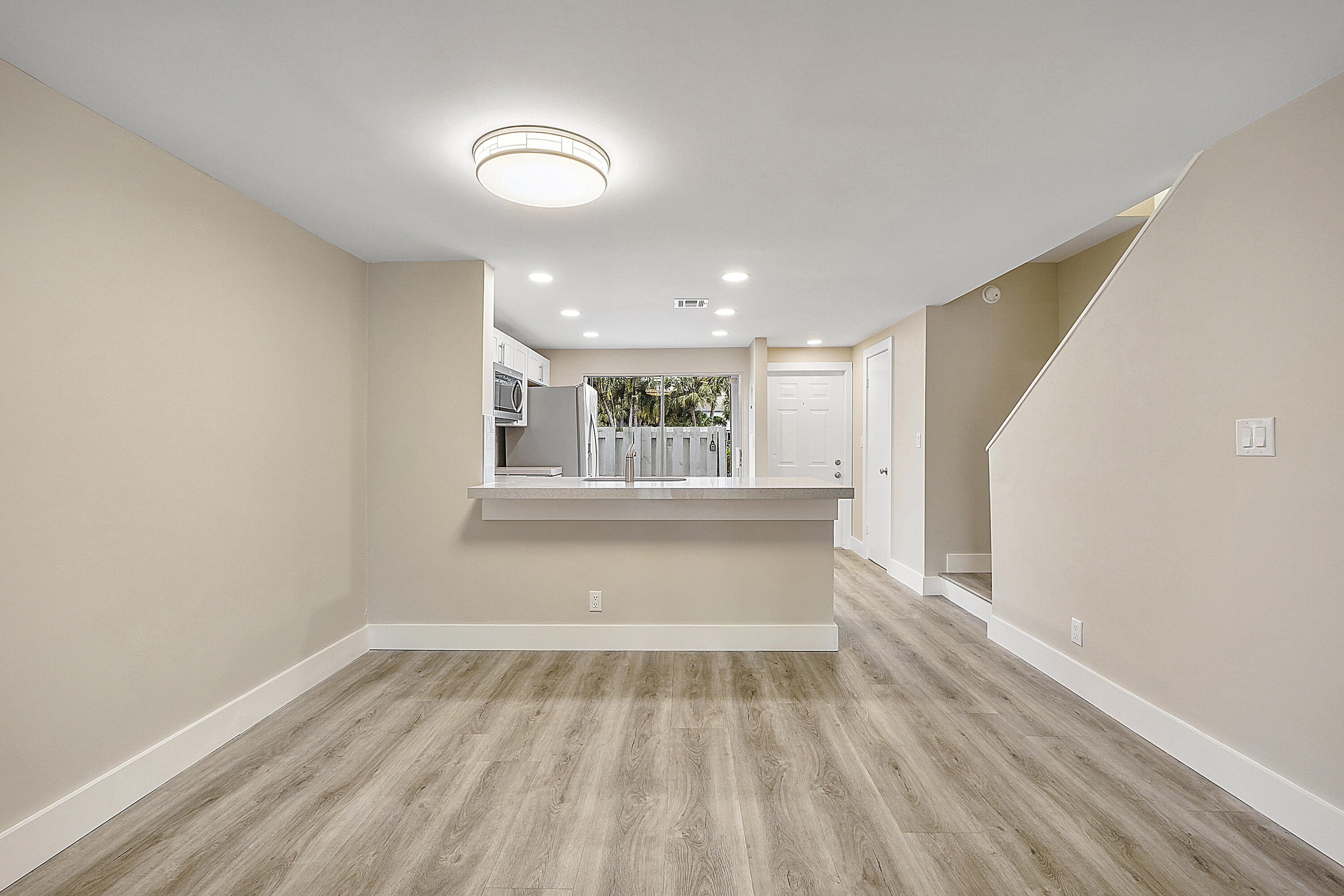 SUN HARBOUR - Residential