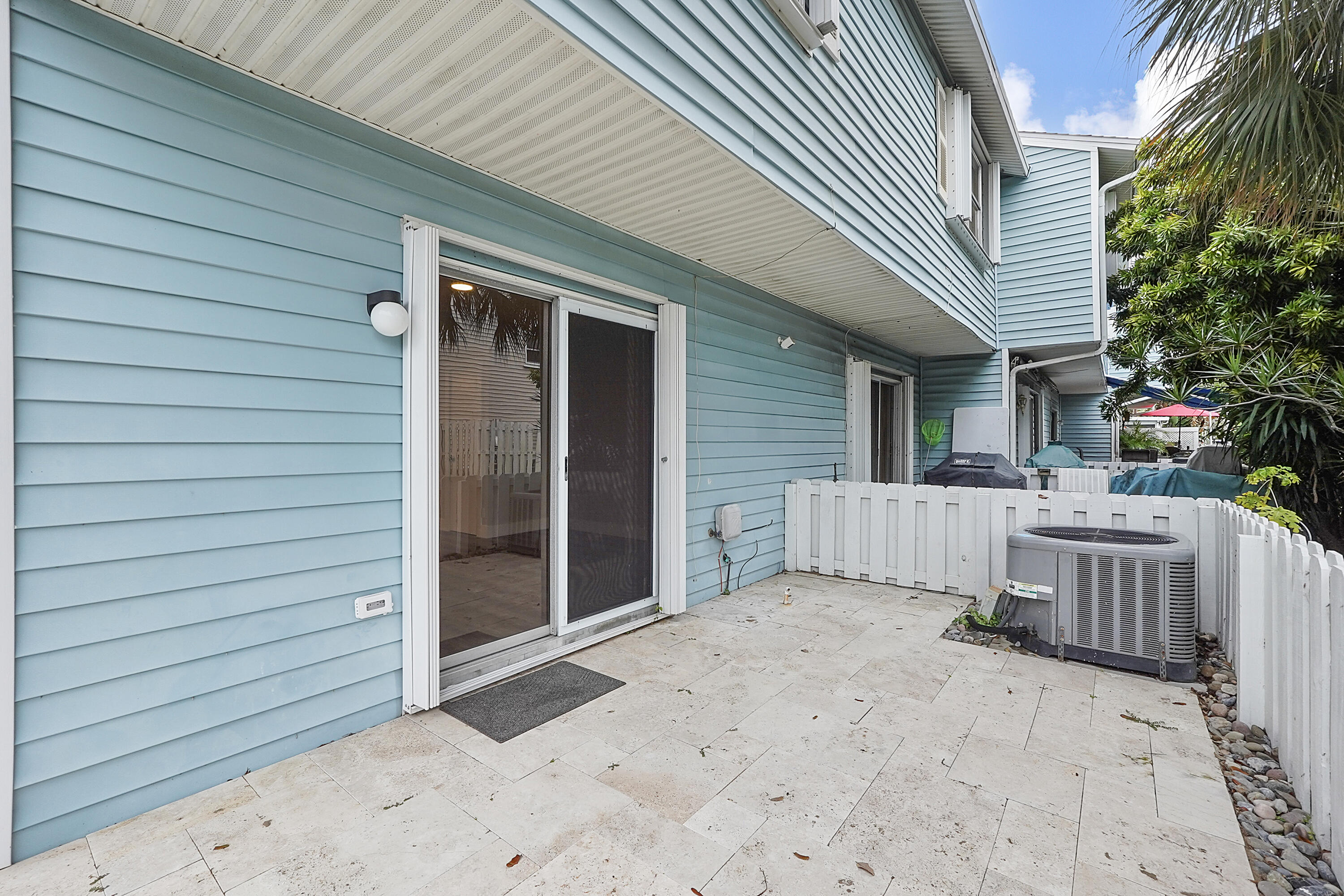 SUN HARBOUR - Residential