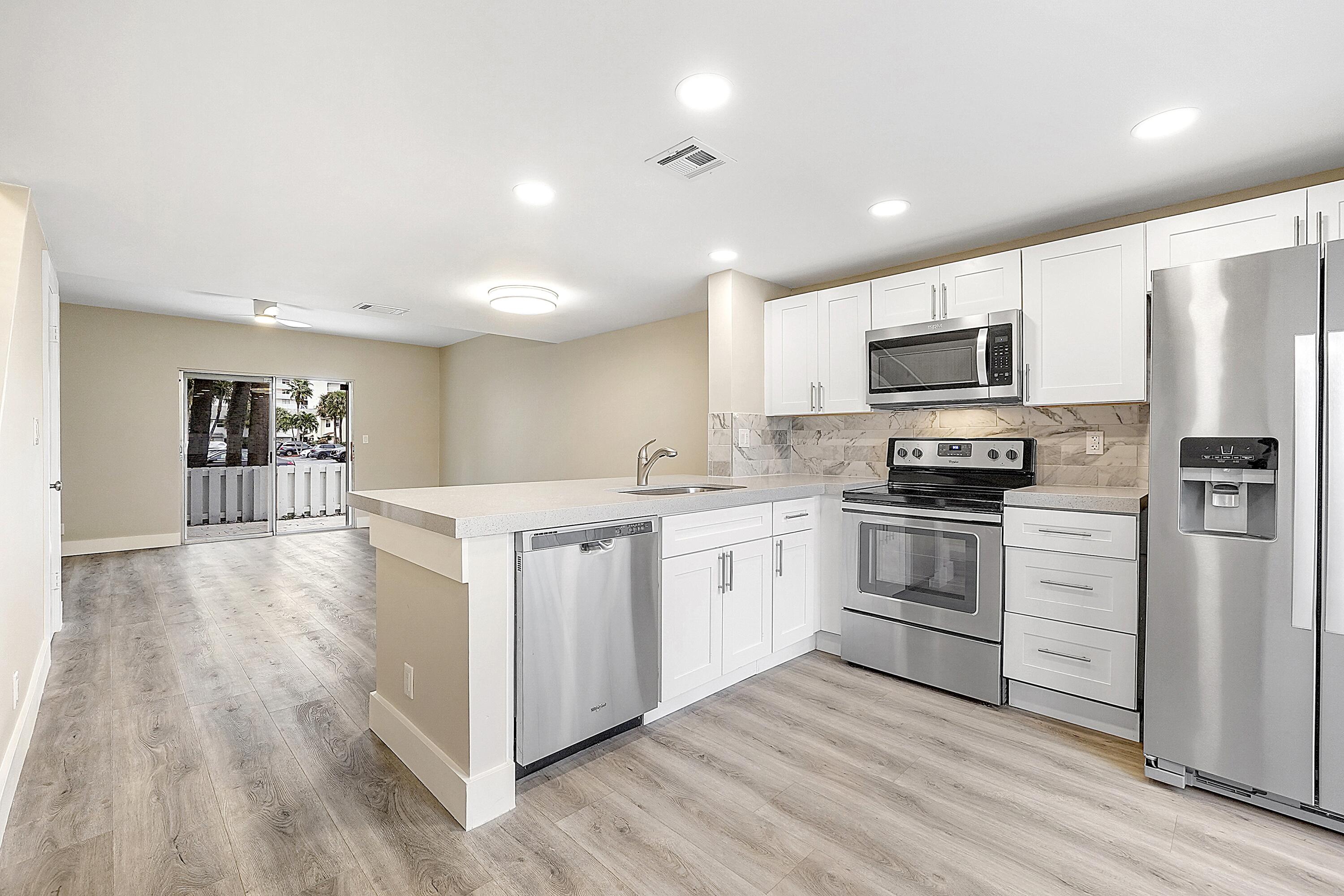 SUN HARBOUR - Residential