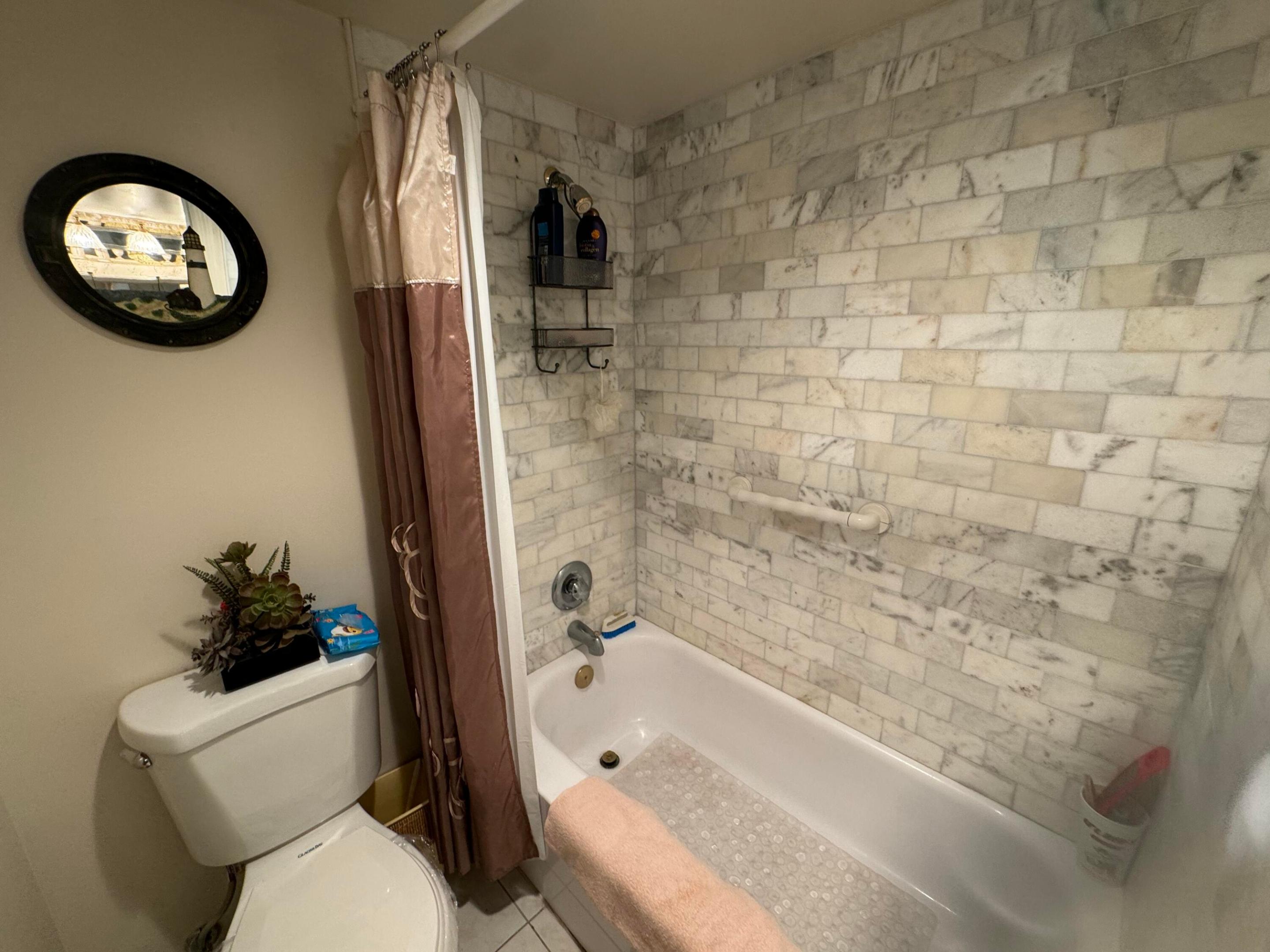 RIVER REACH CONDOMINIUM VI - Residential