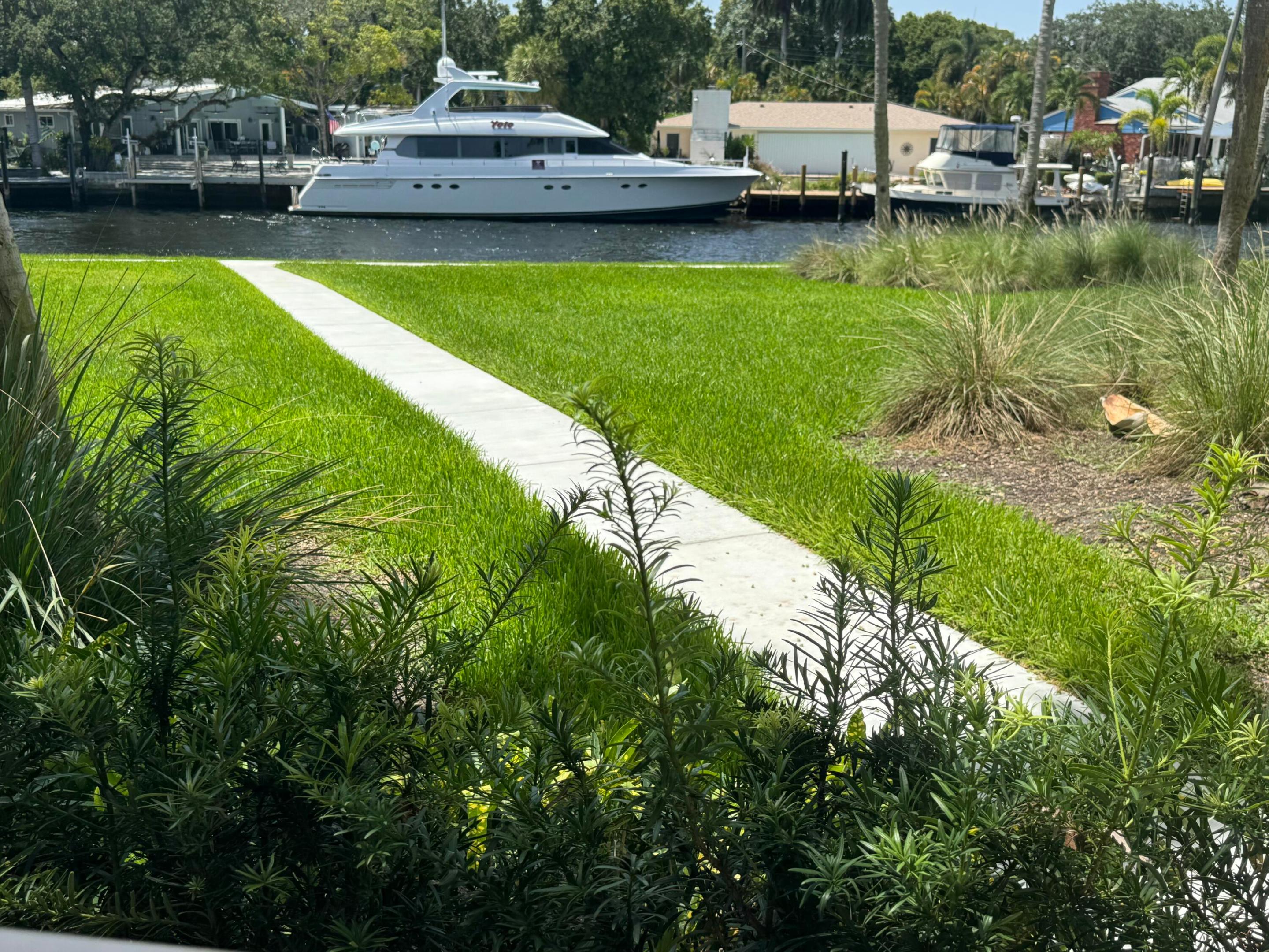 RIVER REACH CONDOMINIUM VI - Residential