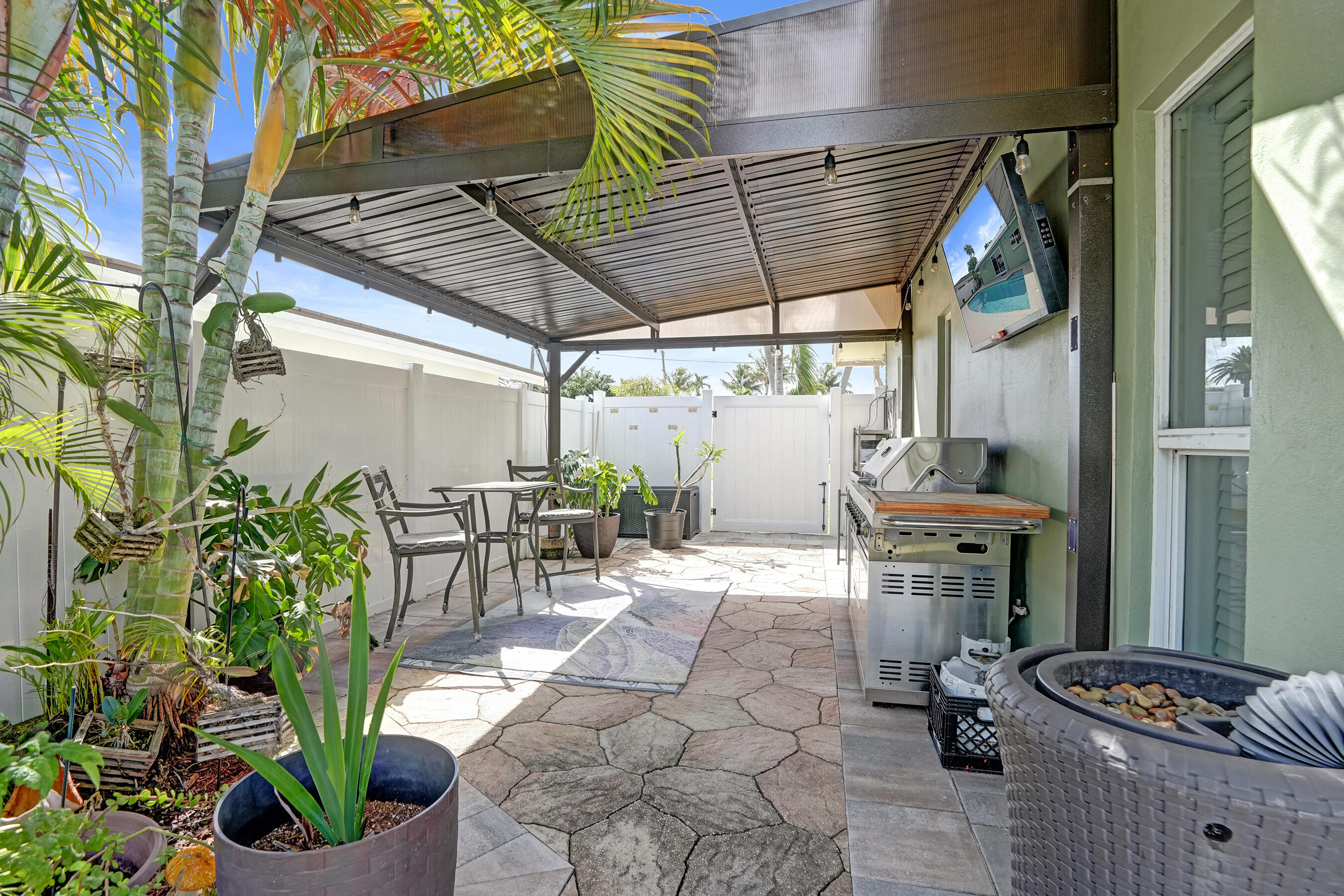 VENETIAN ISLES 3RD SEC - Residential