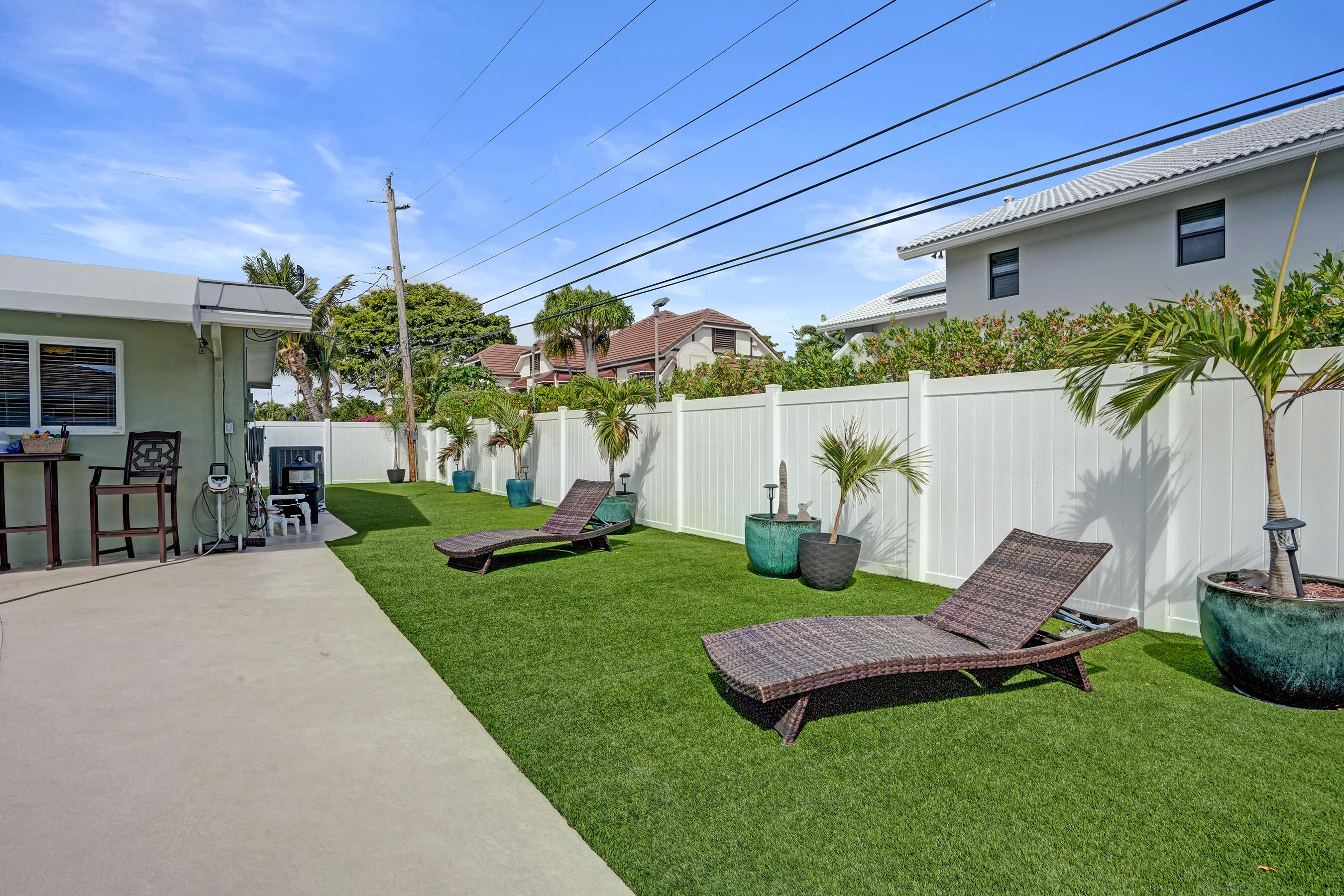 VENETIAN ISLES 3RD SEC - Residential