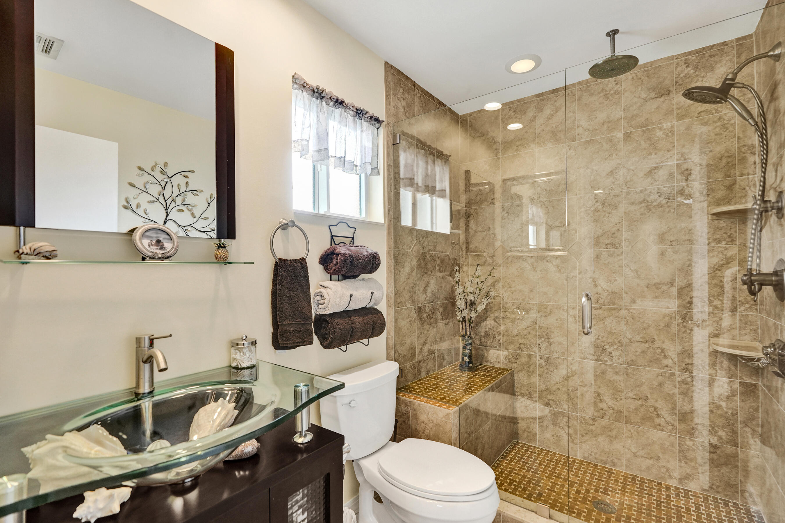 VENETIAN ISLES 3RD SEC - Residential