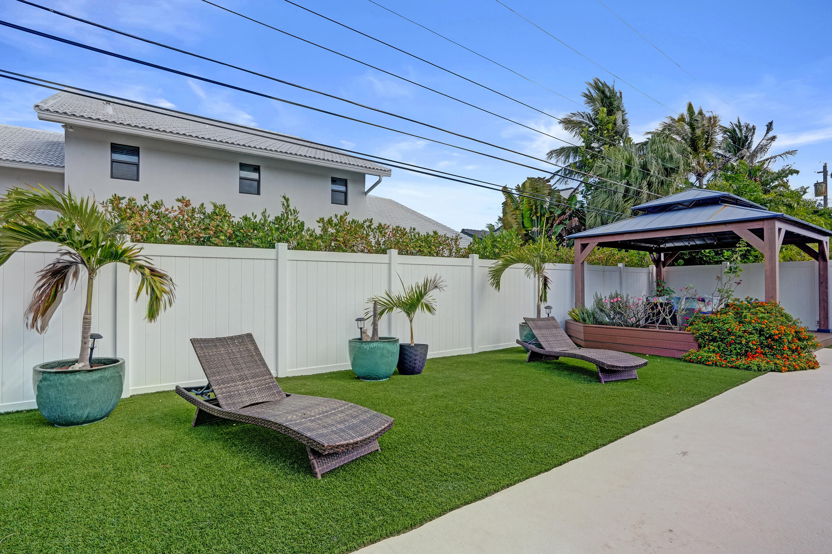 VENETIAN ISLES 3RD SEC - Residential